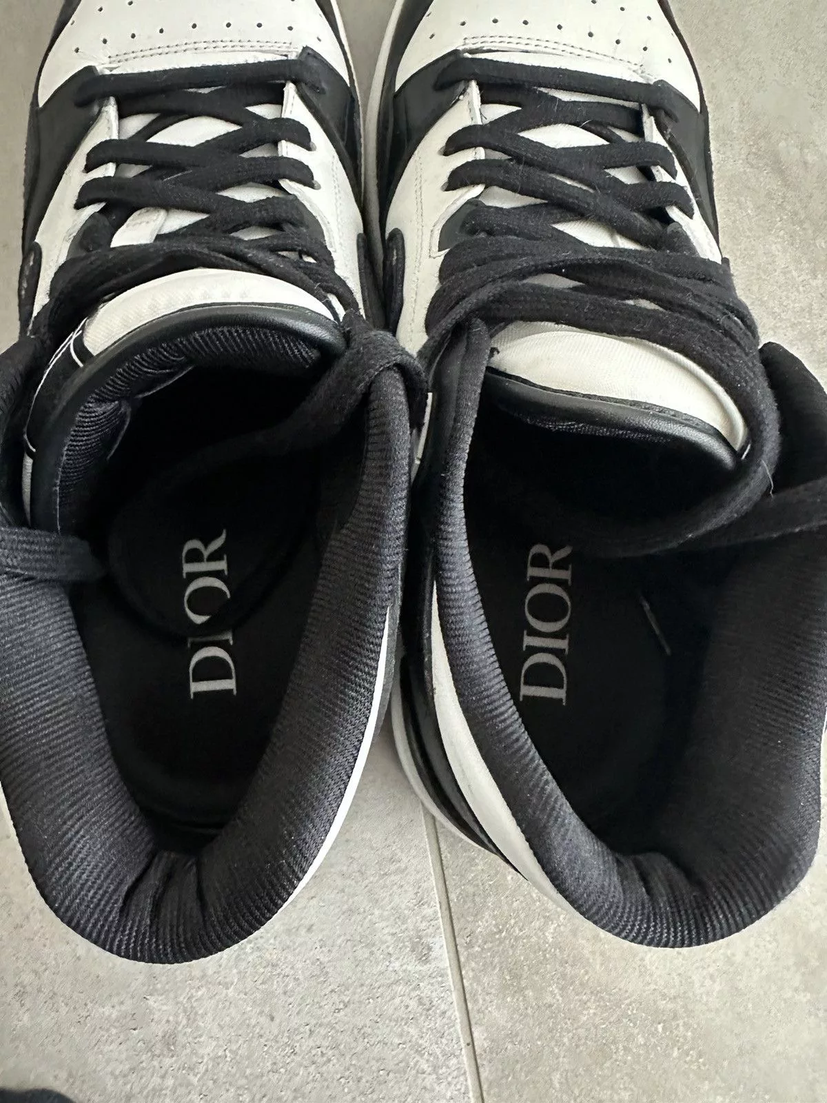 Dior Low Top Sneakers Dior B57 Mid-Top Sneaker - 11.5 US Black