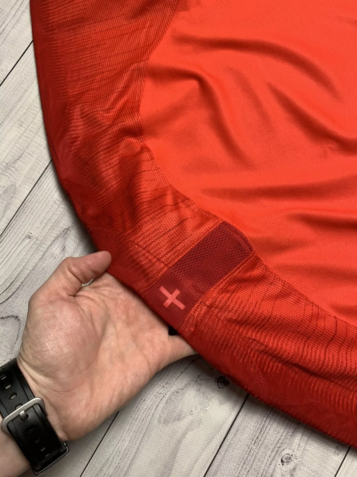 Nike Jerseys Nike England soccer jersey size L Red