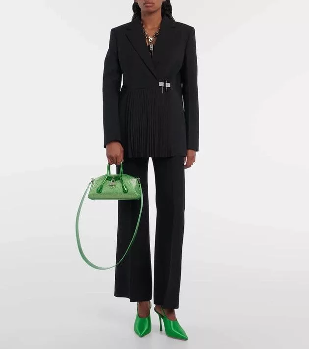 Givenchy Heels Givenchy o1srvl11e0624 Slingback Pumps in Green