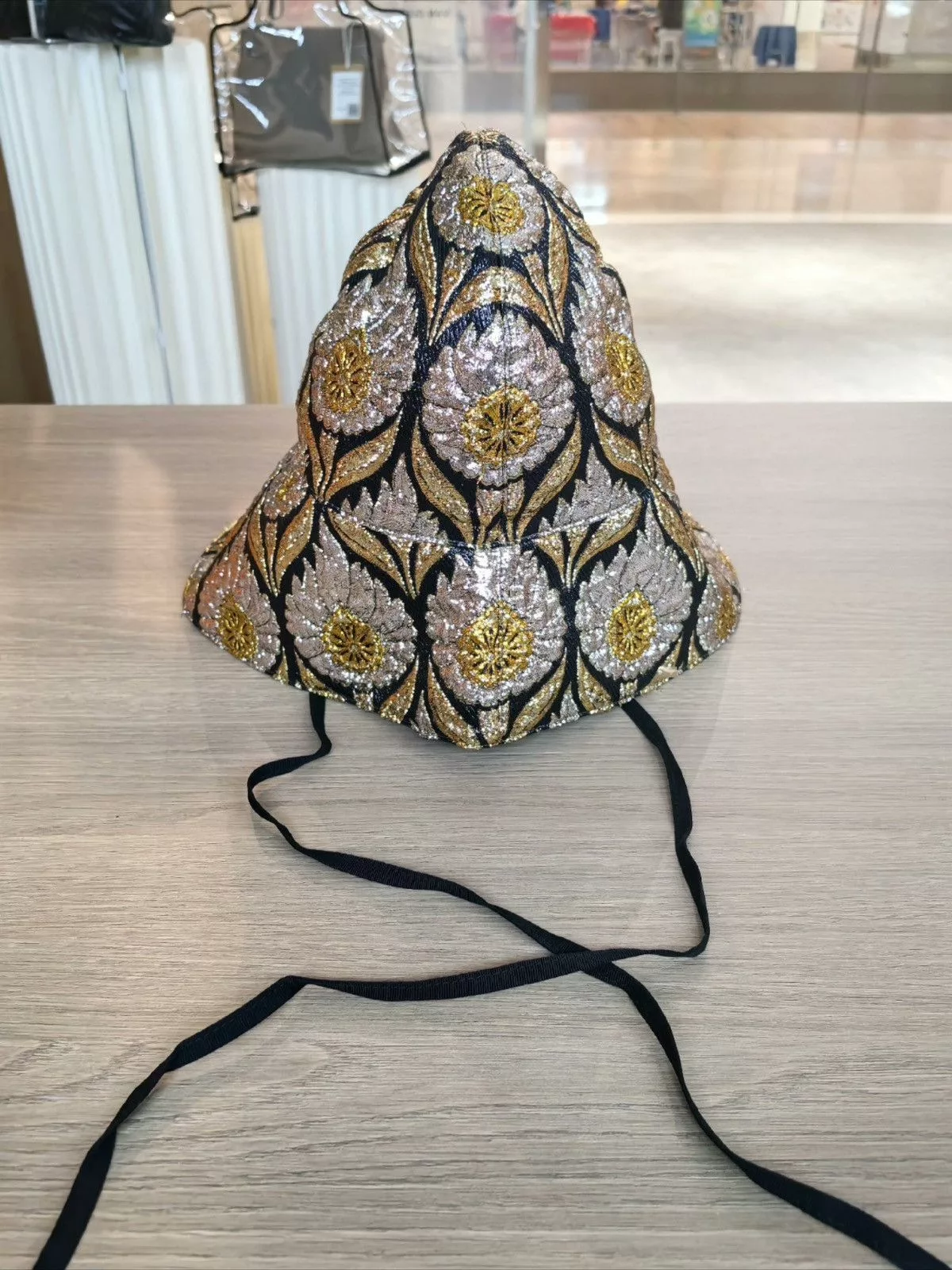 Gucci Hats Gucci runway rare hat Gold