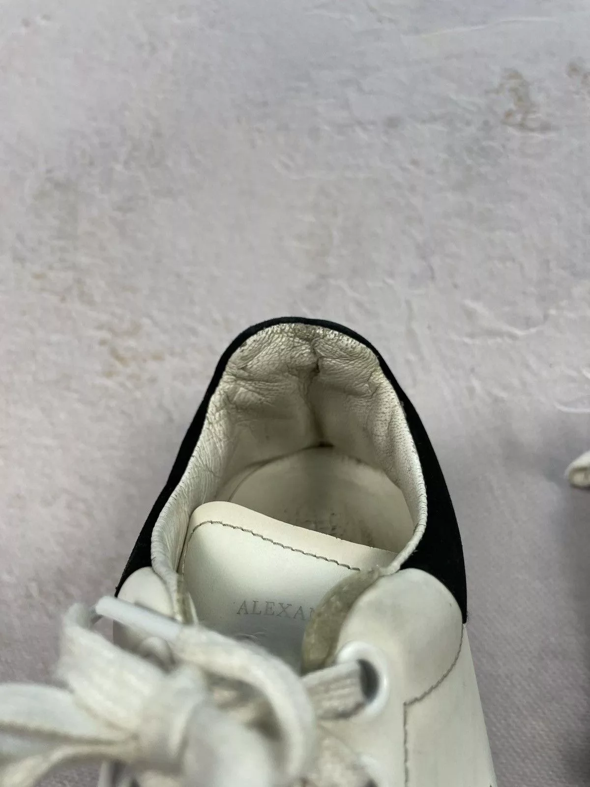 Alexander McQueen Low Top Sneakers Alexander McQueen × Designer Alexander Mcqueen Oversized Sneakers Shoes White