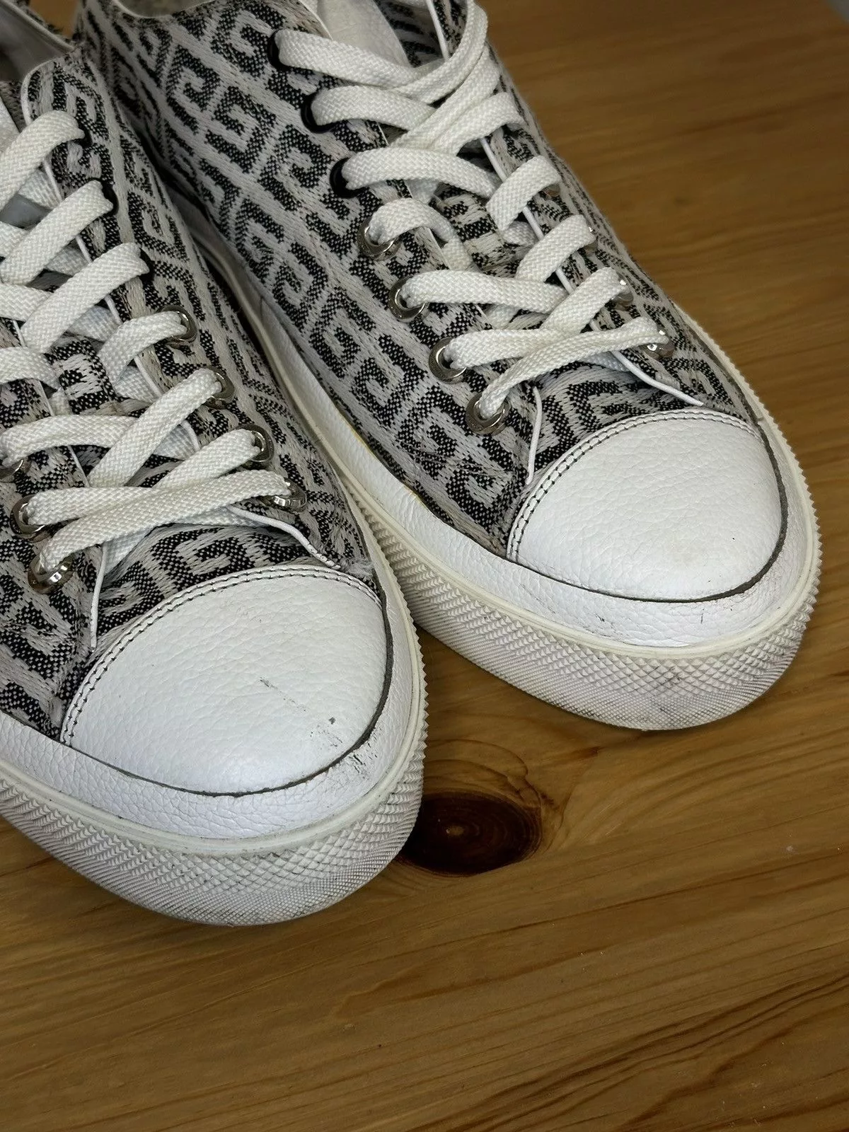 Givenchy Low Top Sneakers Givenchy City Low Sneakers White