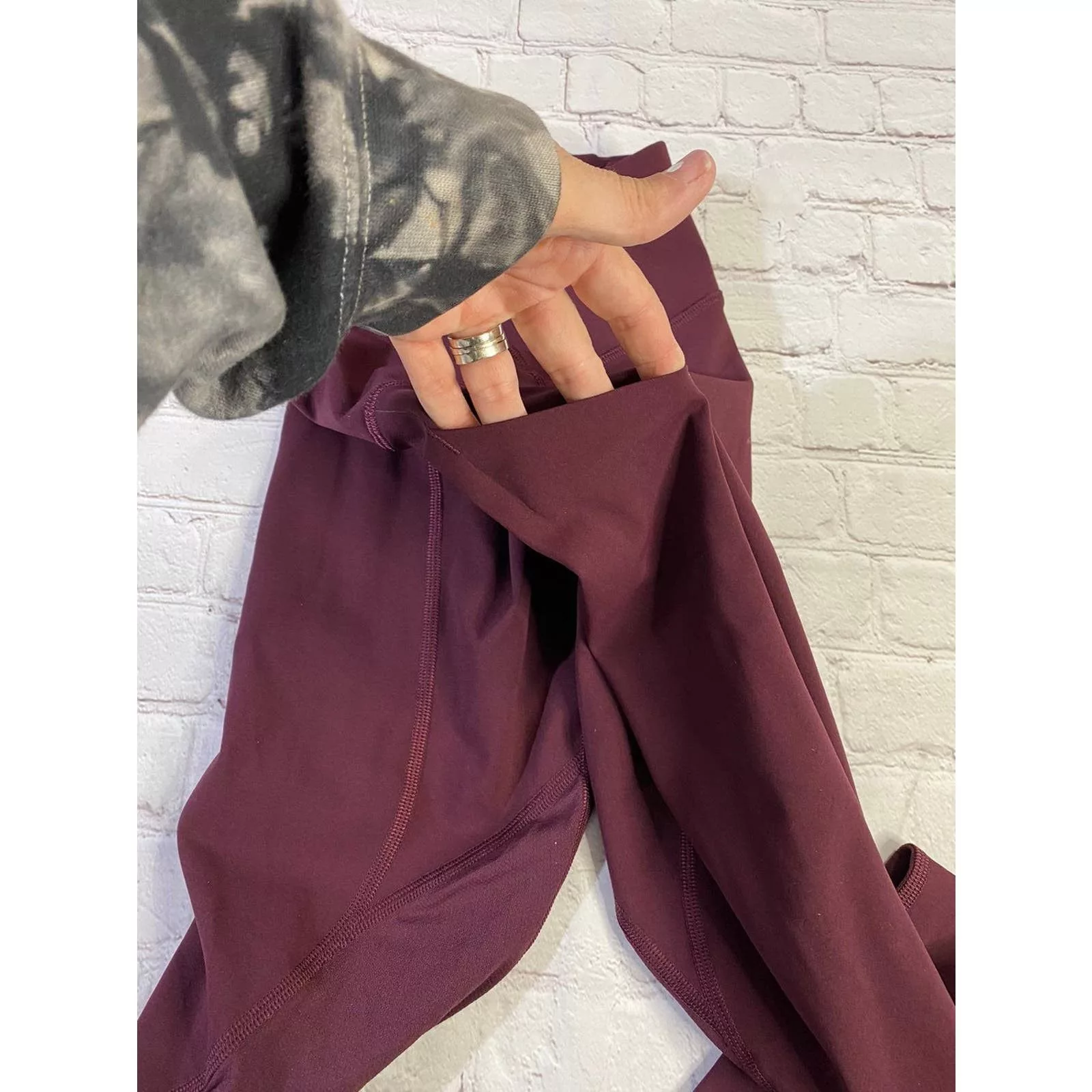 lululemon leggings size 4 Red