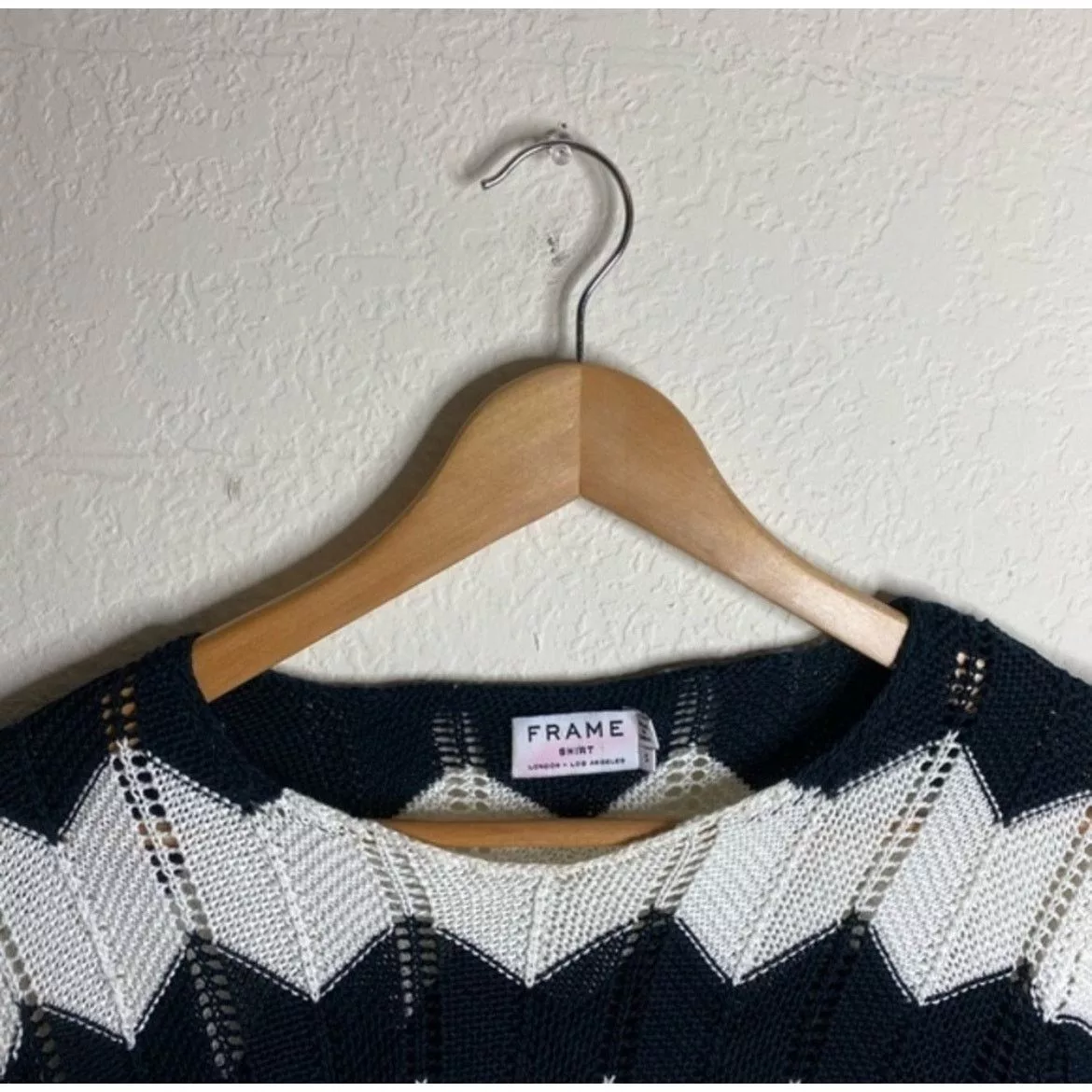 Frame Short Sleeve T Shirts FRAME‎ Denim Le Croche Zig-Zag Sweater ( S ) Black