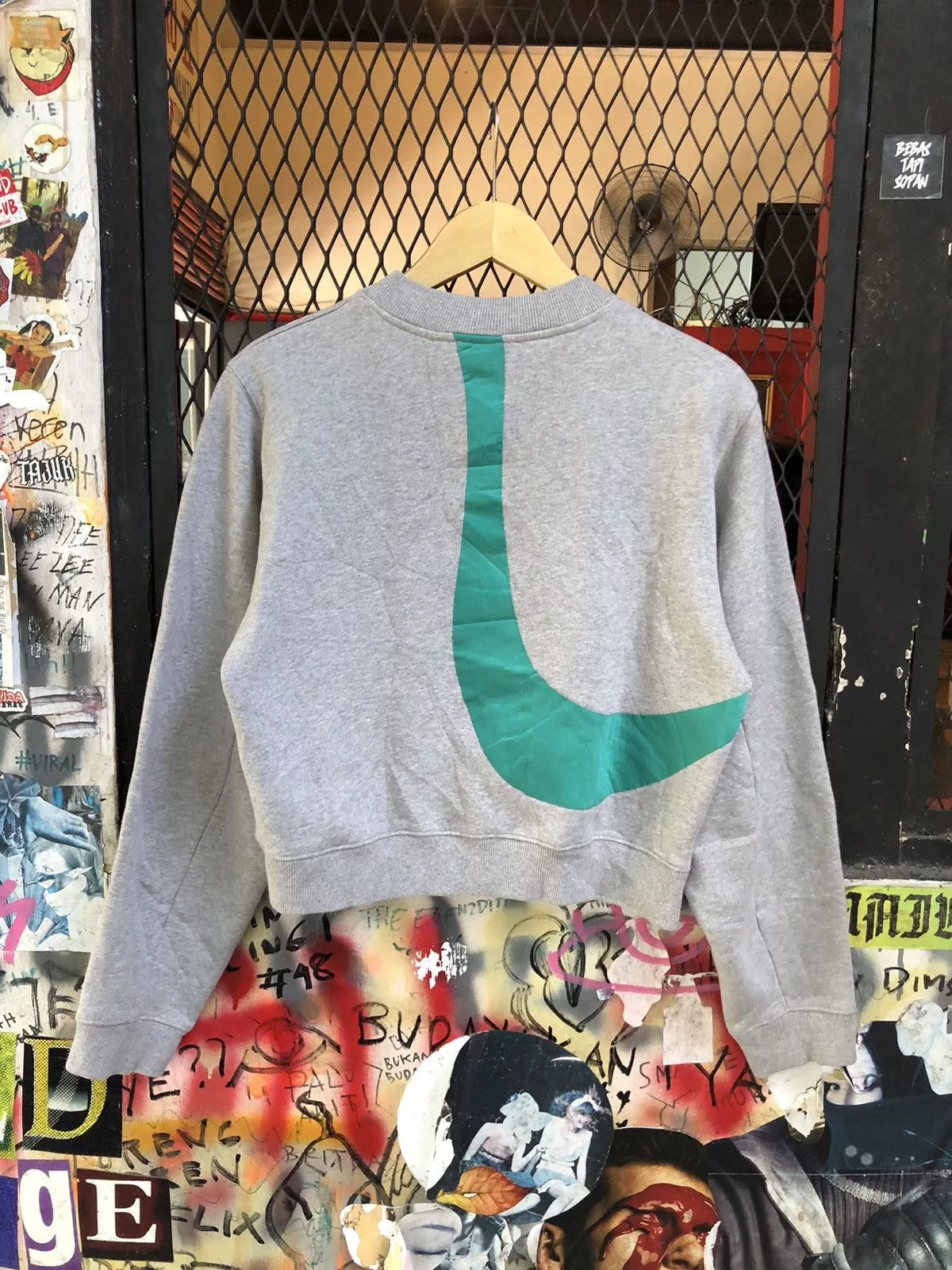 Acne Studios Sweatshirts Acne Studios ACNE STUDIO “ BIRD APPLIQUE “ SWEATSHIRT Gray Streetwear