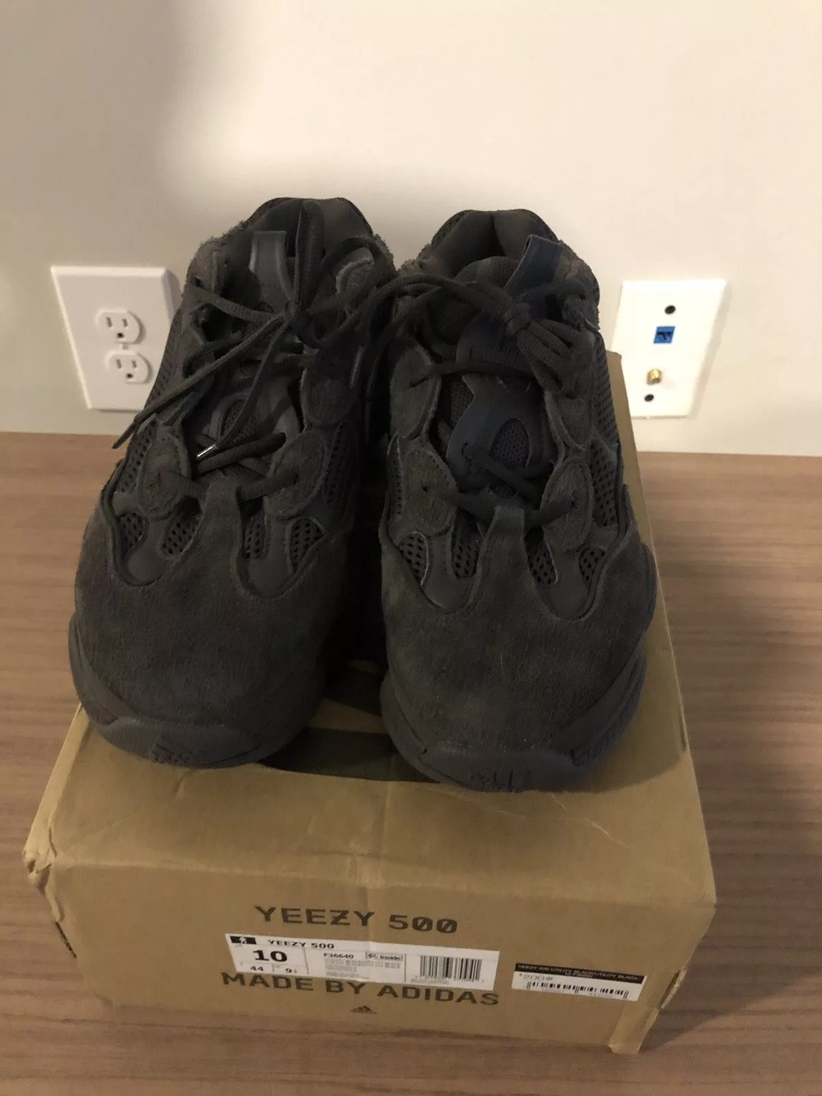 Adidas Low Top Sneakers Adidas Yeezy 500 Utility Black