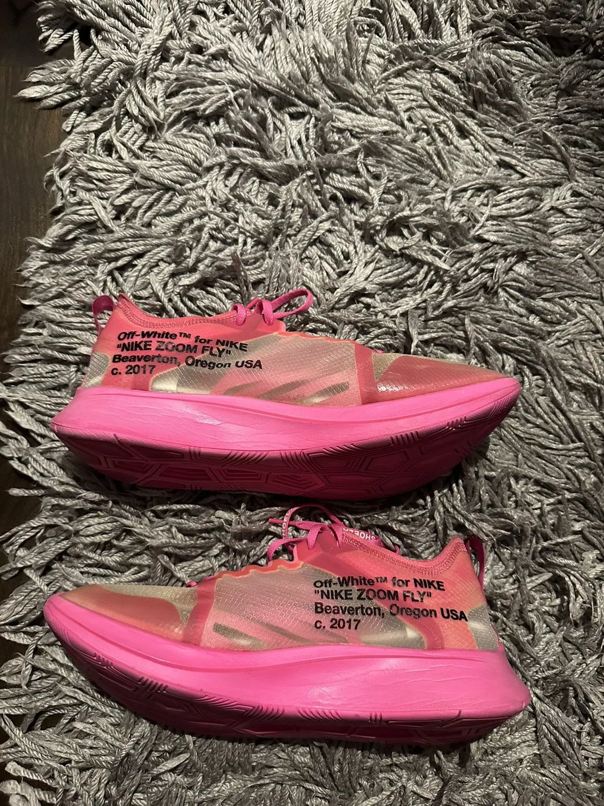 Off-White Low Top Sneakers Off-White Nike zoom fly Off White pink