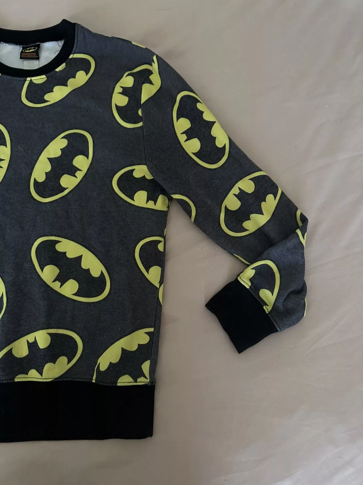 DC Comics Sweaters DC Comics Batman Logo Graphic Sweatshirt Size Large Black