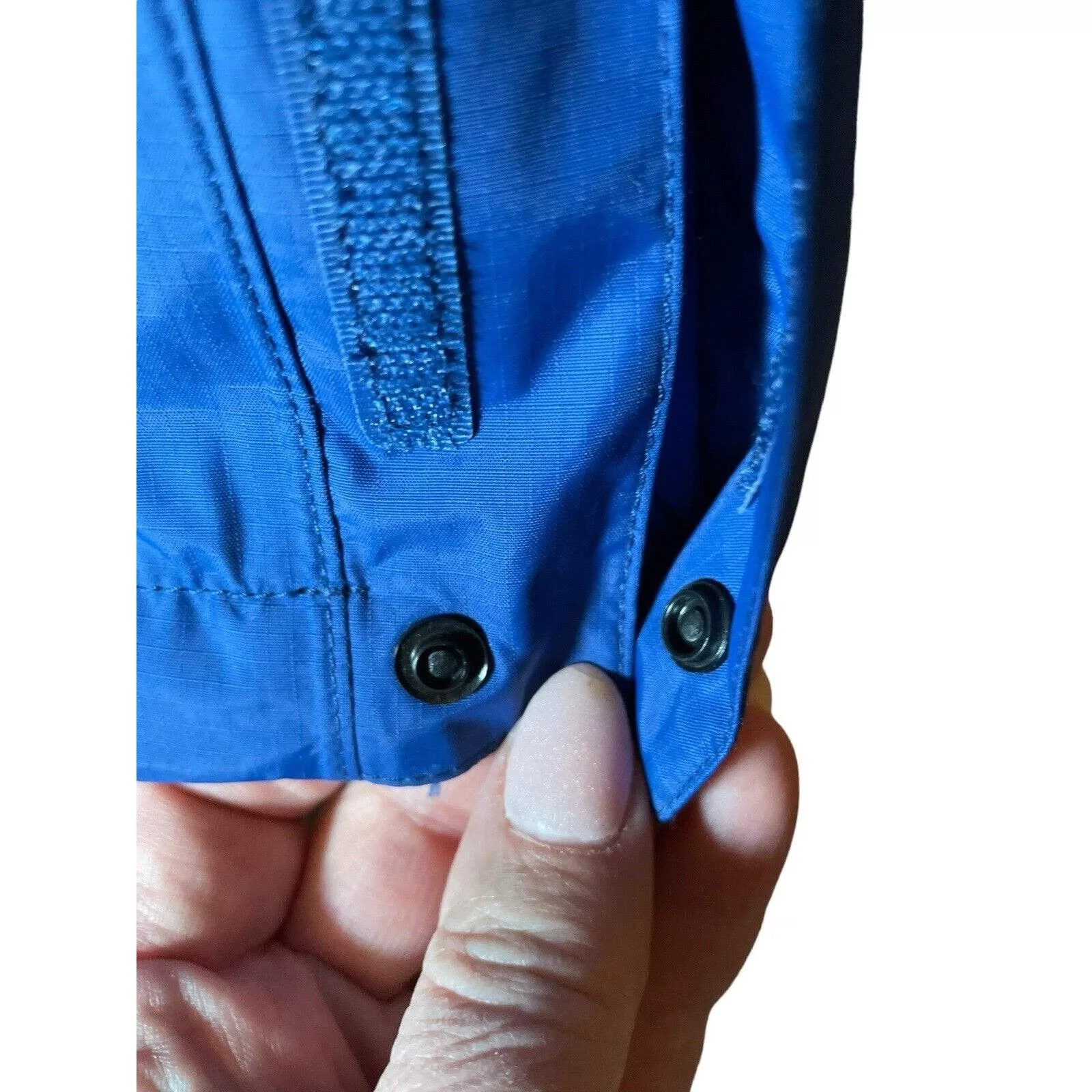 The North Face Light Jackets The North Face Full Zip Blue Nylon Shell Mesh Liner Jacket