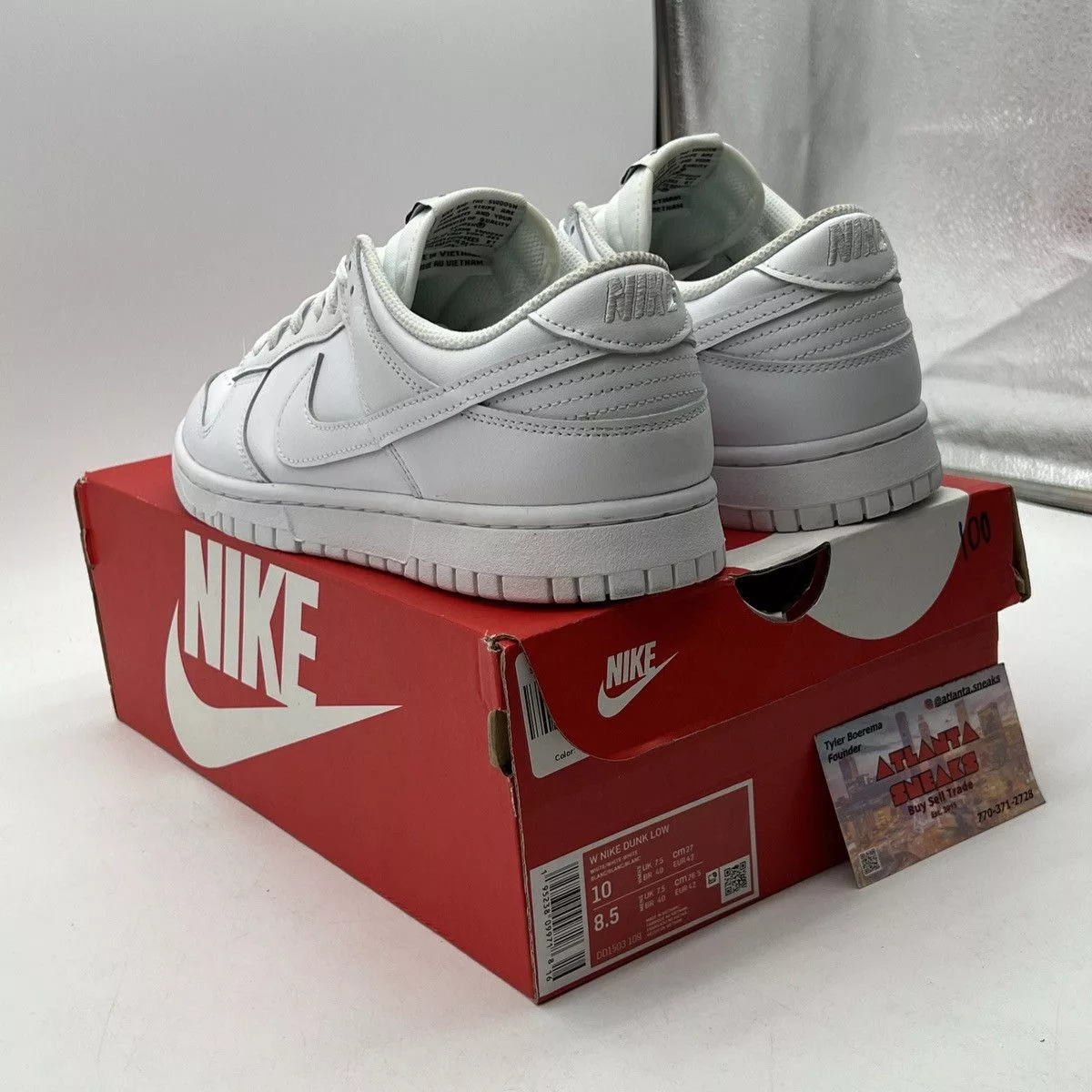 Nike Low Top Sneakers Nike dunk low triple white