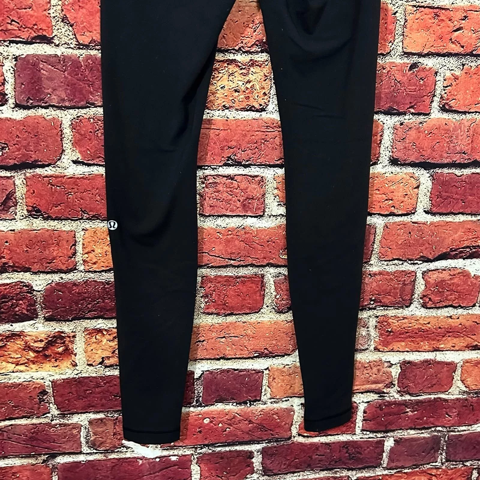 Black full length Lululemon Leggings