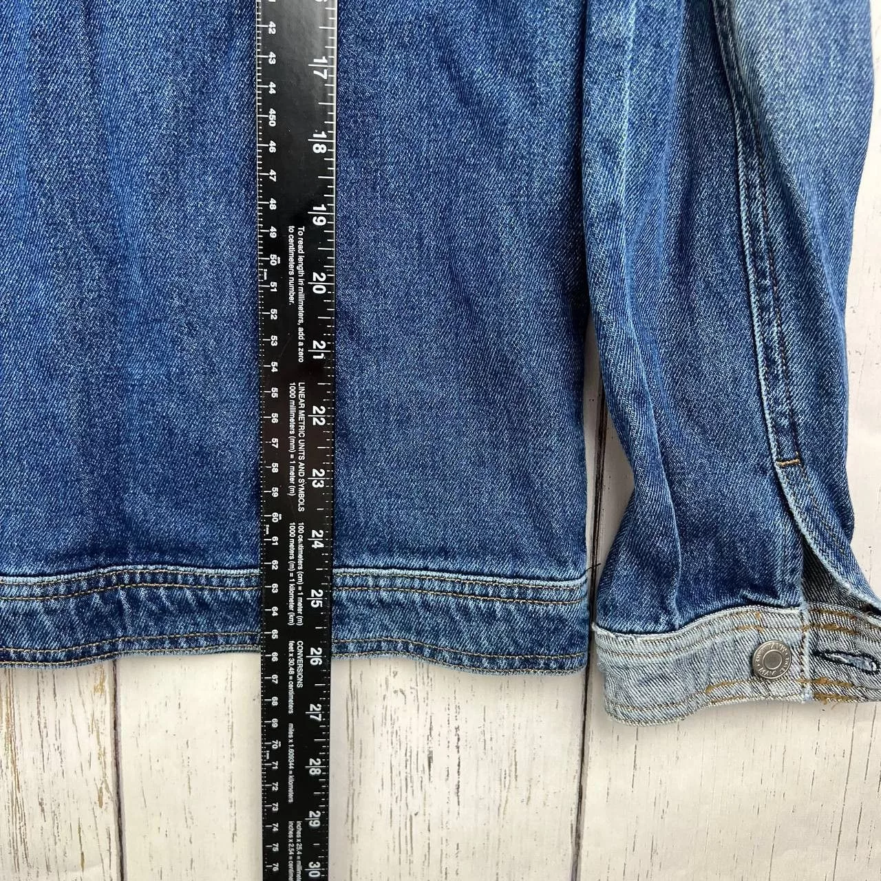 Mavi Denim Jackets Mavi Small Classic Fit Stretchable Distressed Denim Jacket Blue