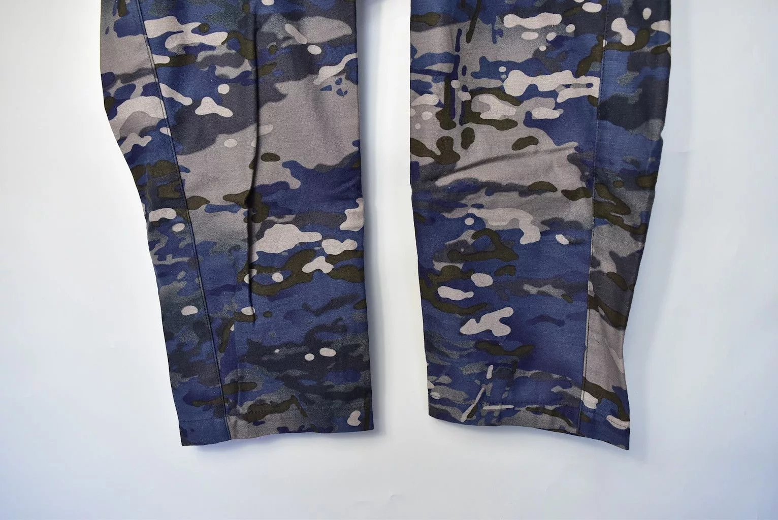 Attachment Casual Pants ATTACHMENT / camo pants / 15703 - 0902 50 Multi
