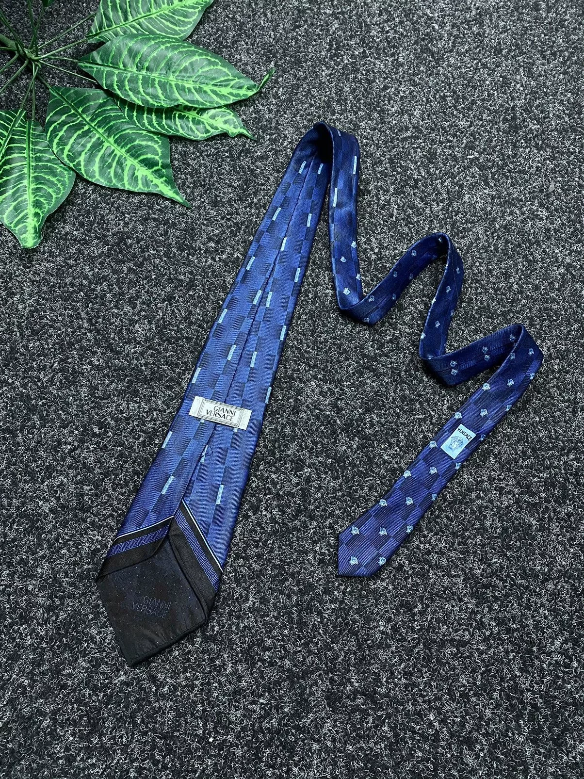 Versace Ties Pocketsquares Versace × Vintage Vintage tie GIANNI VERSACE Blue