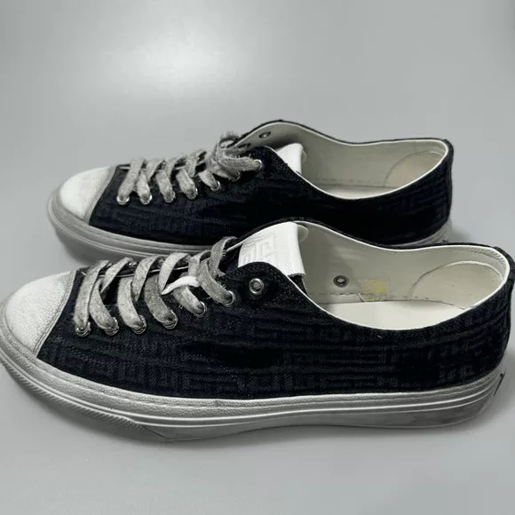 Givenchy Low Top Sneakers Givenchy Navy 4G City Sneakers Men’s EU 46/US 13 Blue