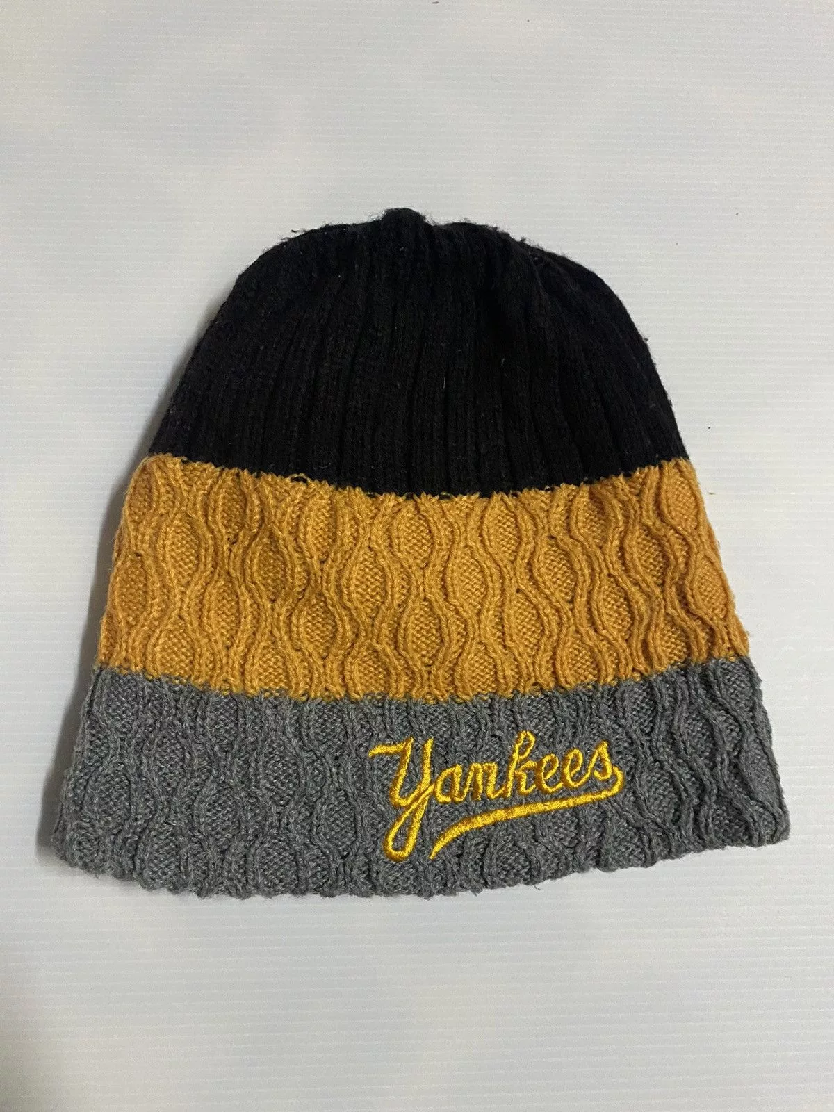 MLB Hats MLB Yankees Embroidery Beanie Hat Multi