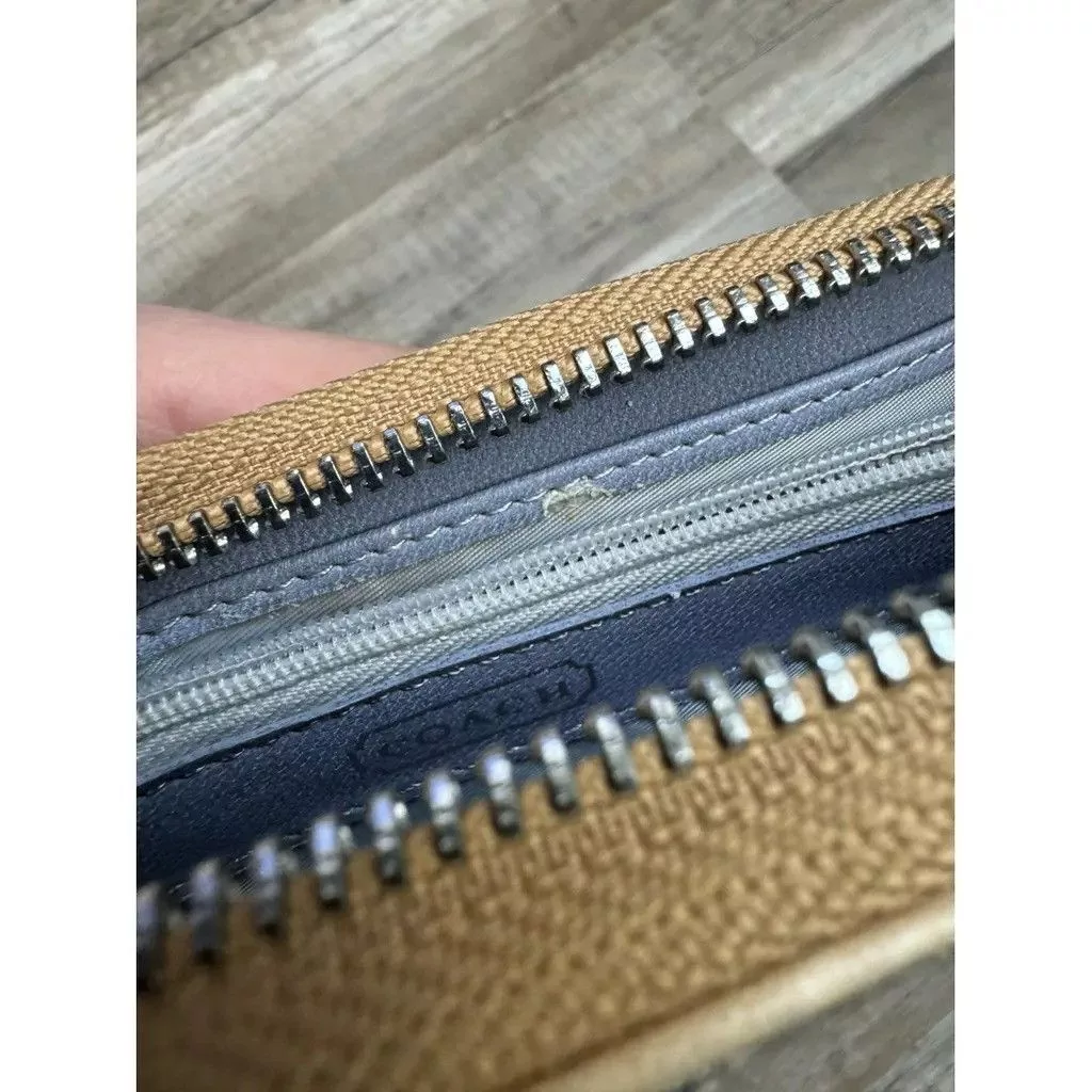 Coach Mini Bags Coach wallet Size: 20x10x2 Multi