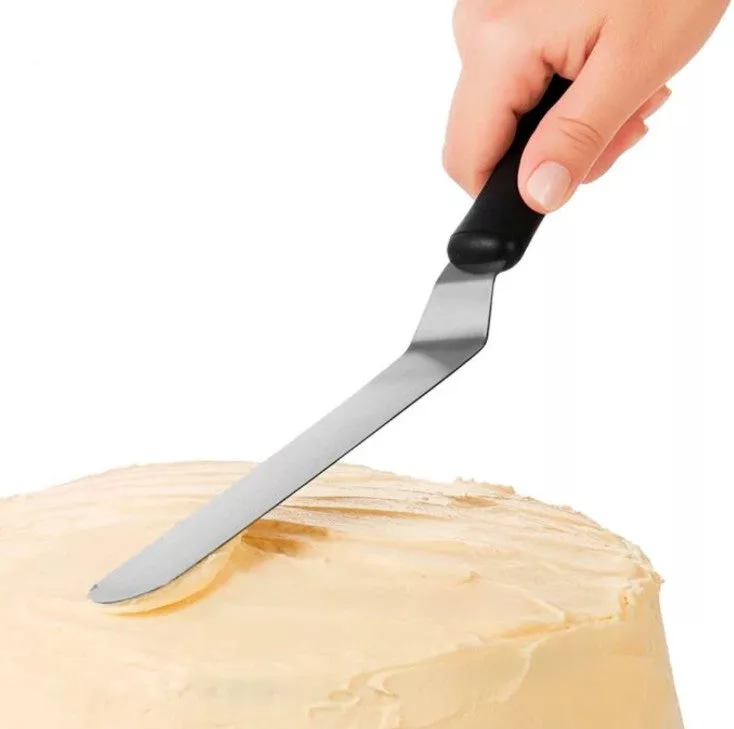 Bent Icing Knife