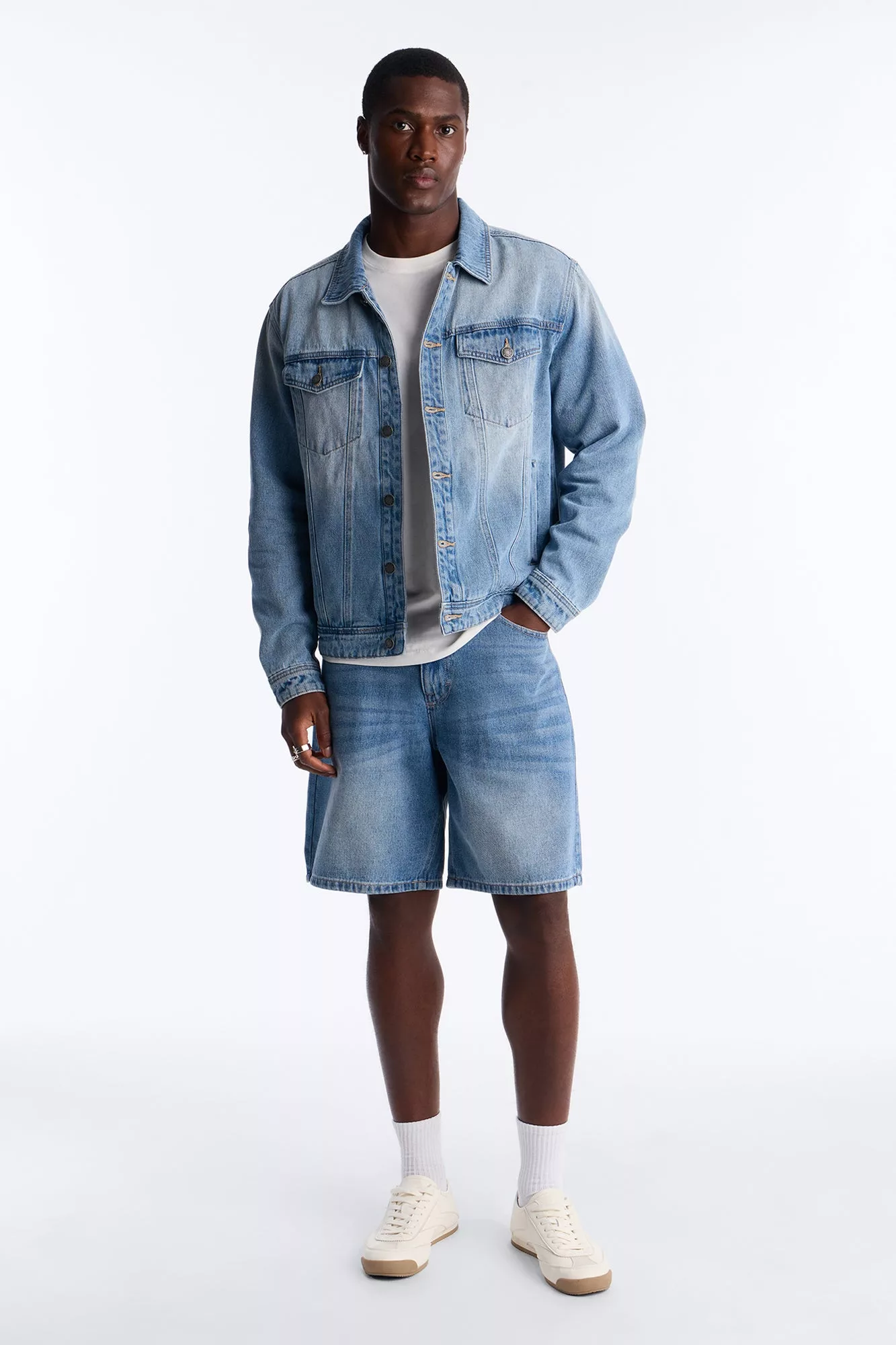 Essential Relaxed Denim Short - Medium Blue Wash