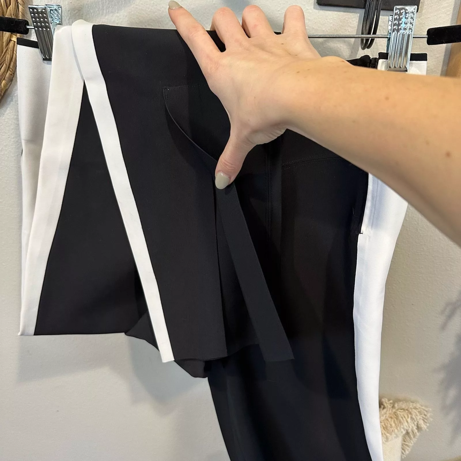 Athleta Pants Like new! ATHLETA Interstellar Colorblock Tight Size 8 Black