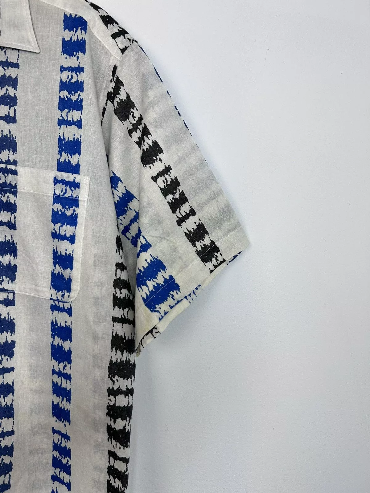 Alexander Julian Shirts Button Ups Alexander Julian × Colours Colours by Alexander Julian Graphic Print Open Collar Shirt White