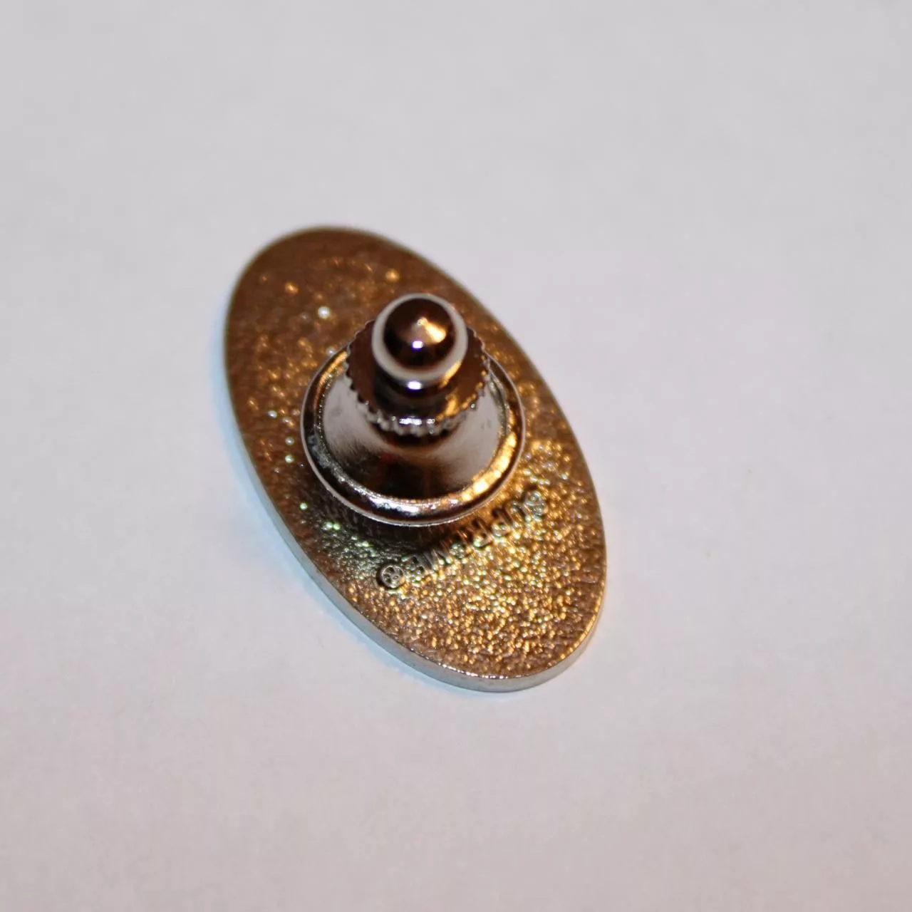 Supreme Supreme Supreme 666 Oval Pin Red