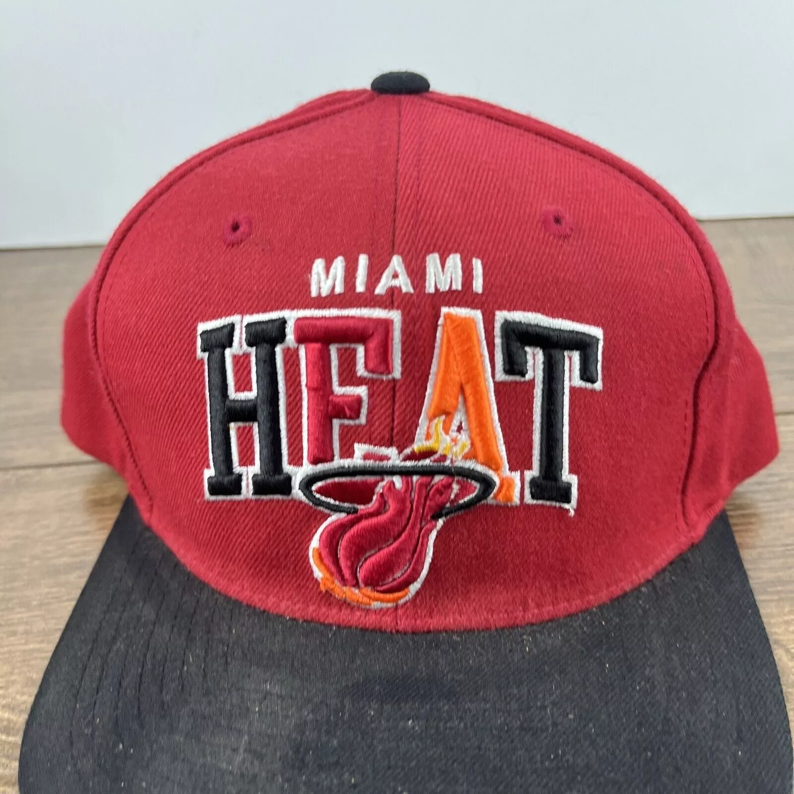 Mitchell & Ness Hats Miami Heat Hat Mitchell & Ness Miami Red Hat Adjustable Adul