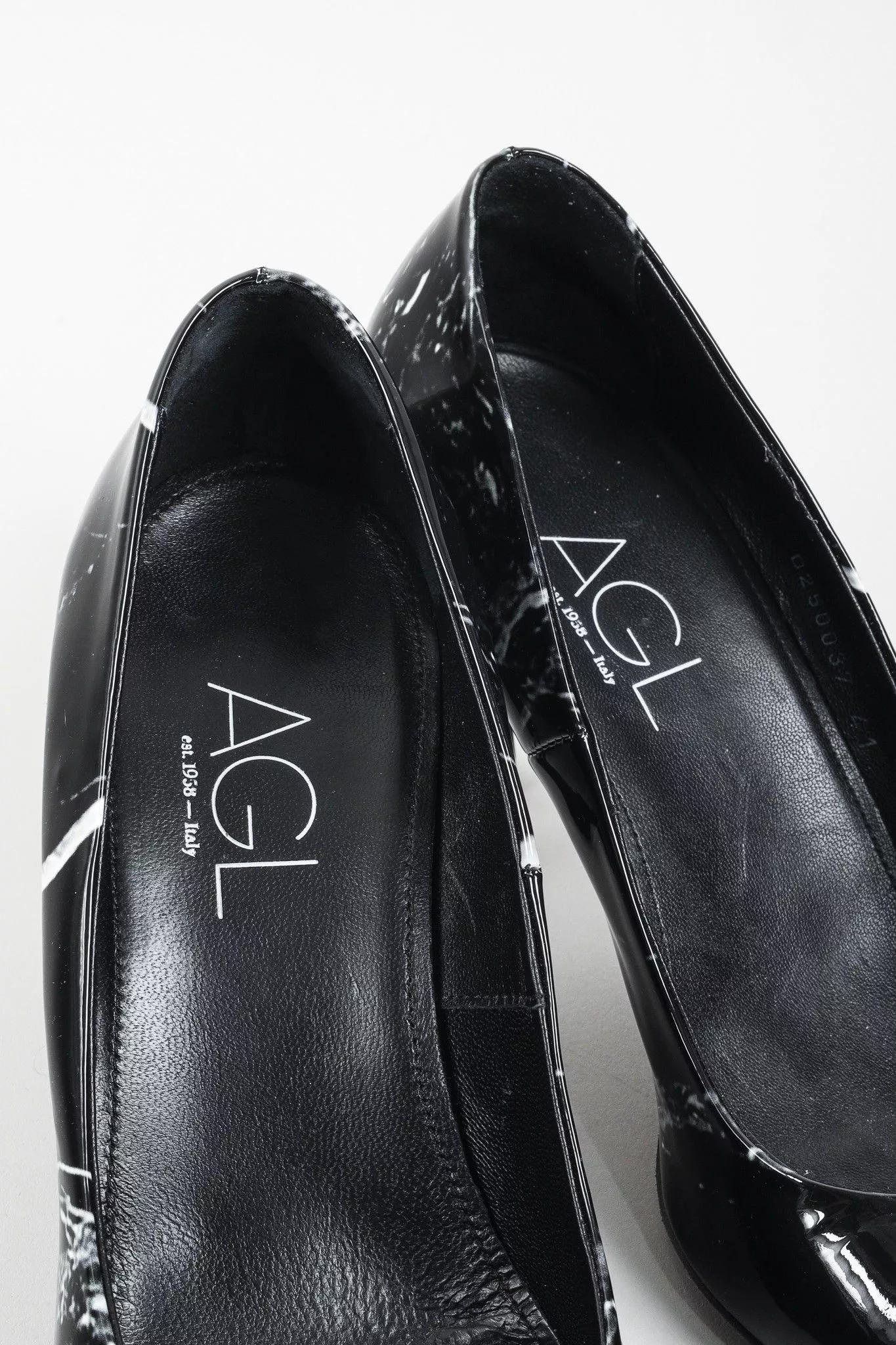 AGL Heels AGL Isoldie Black Marble Pump