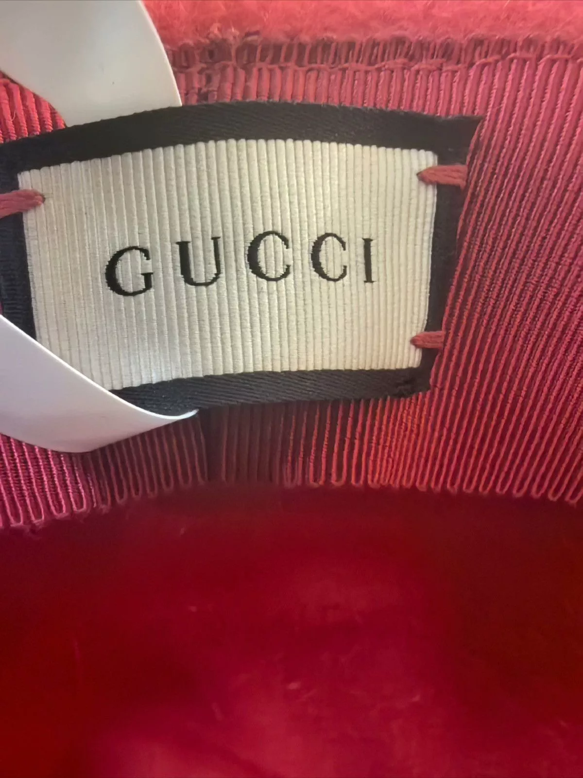 Gucci Hats Gucci Runway wool hat red