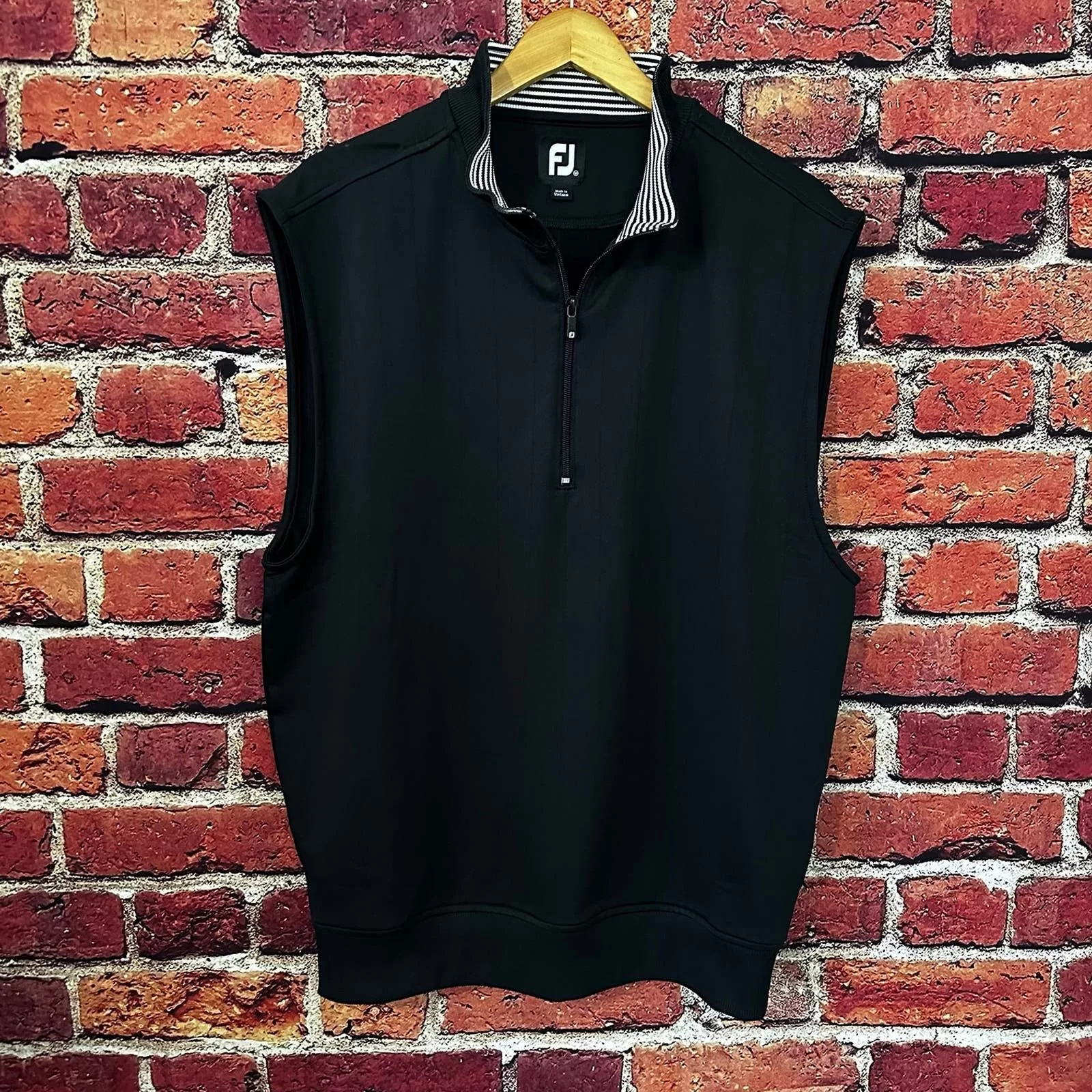 Footjoy Vests Black footjoy vest size medium