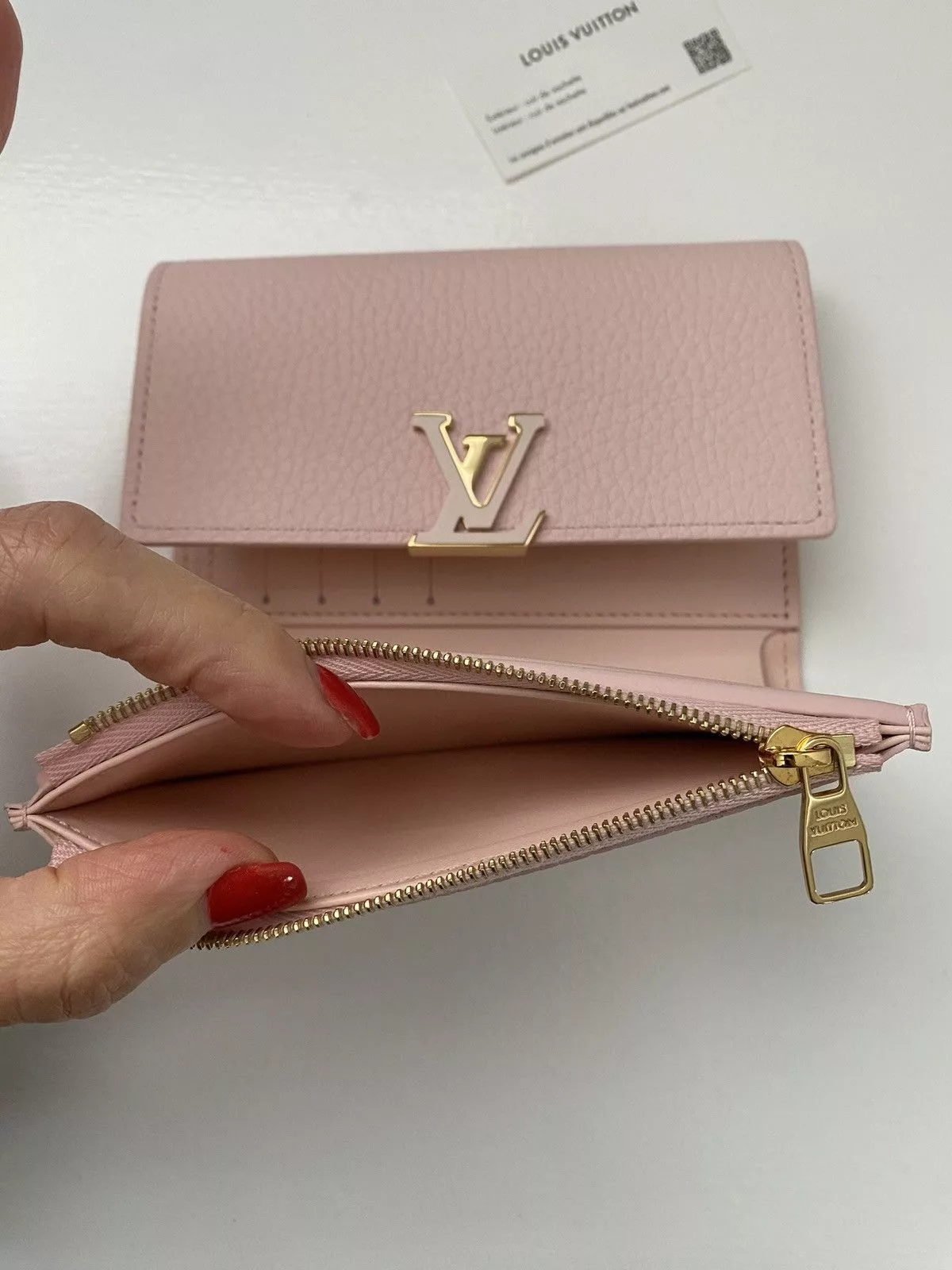Louis Vuitton Wallets Authentic Louis Vuitton Capucines Wallet Pink