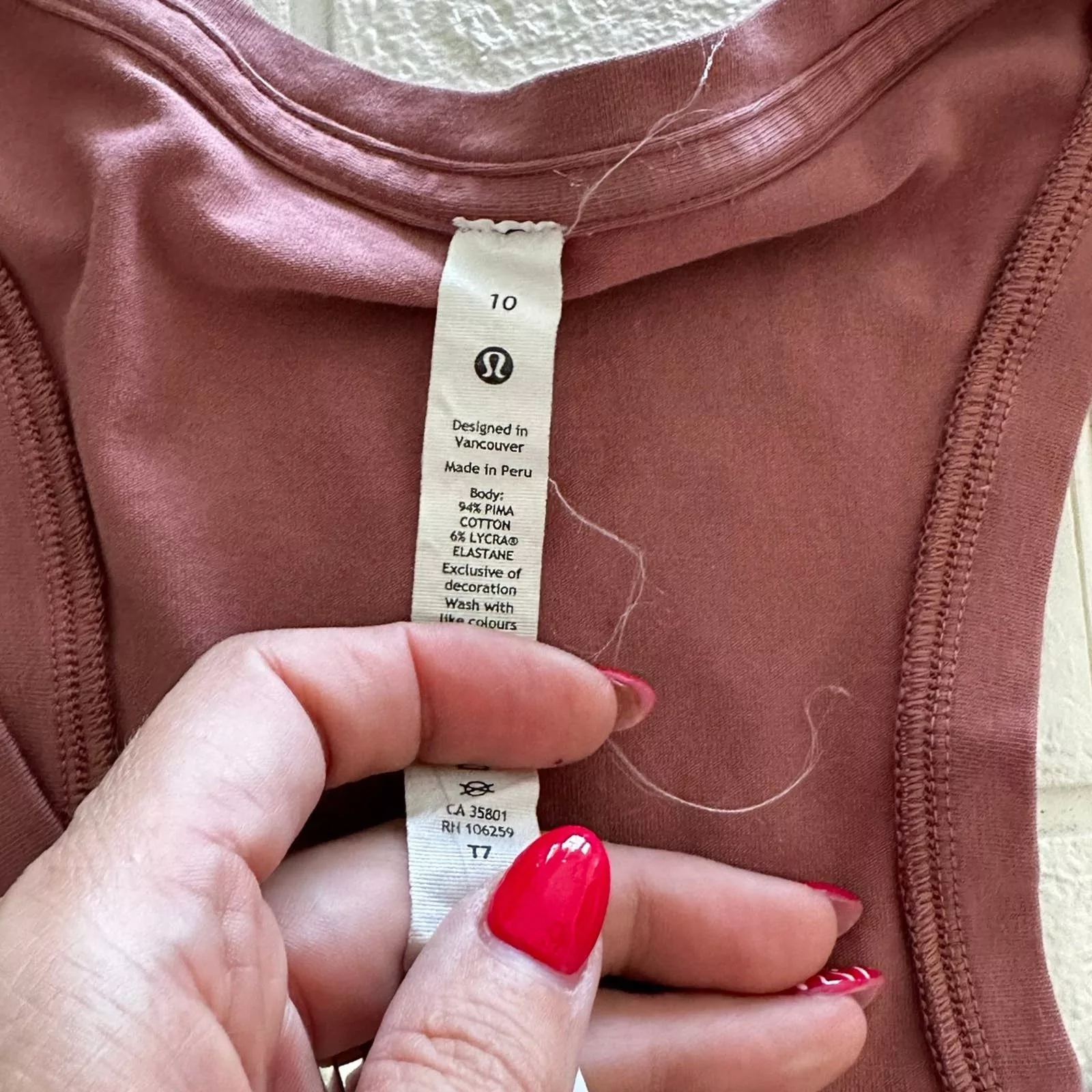 Lululemon Tank Tops lululemon tank top size 10 Pink