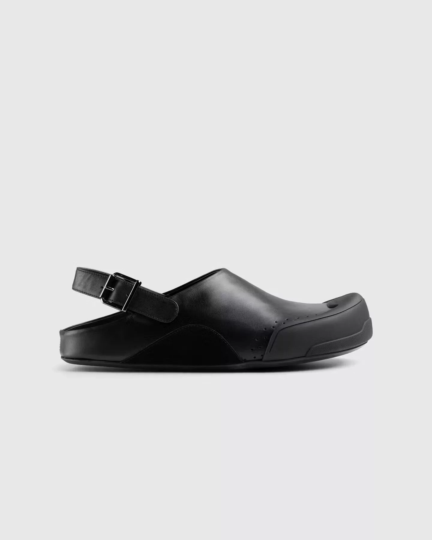 Marni Sandals Marni o1srvl11e0724 Sabot in Black
