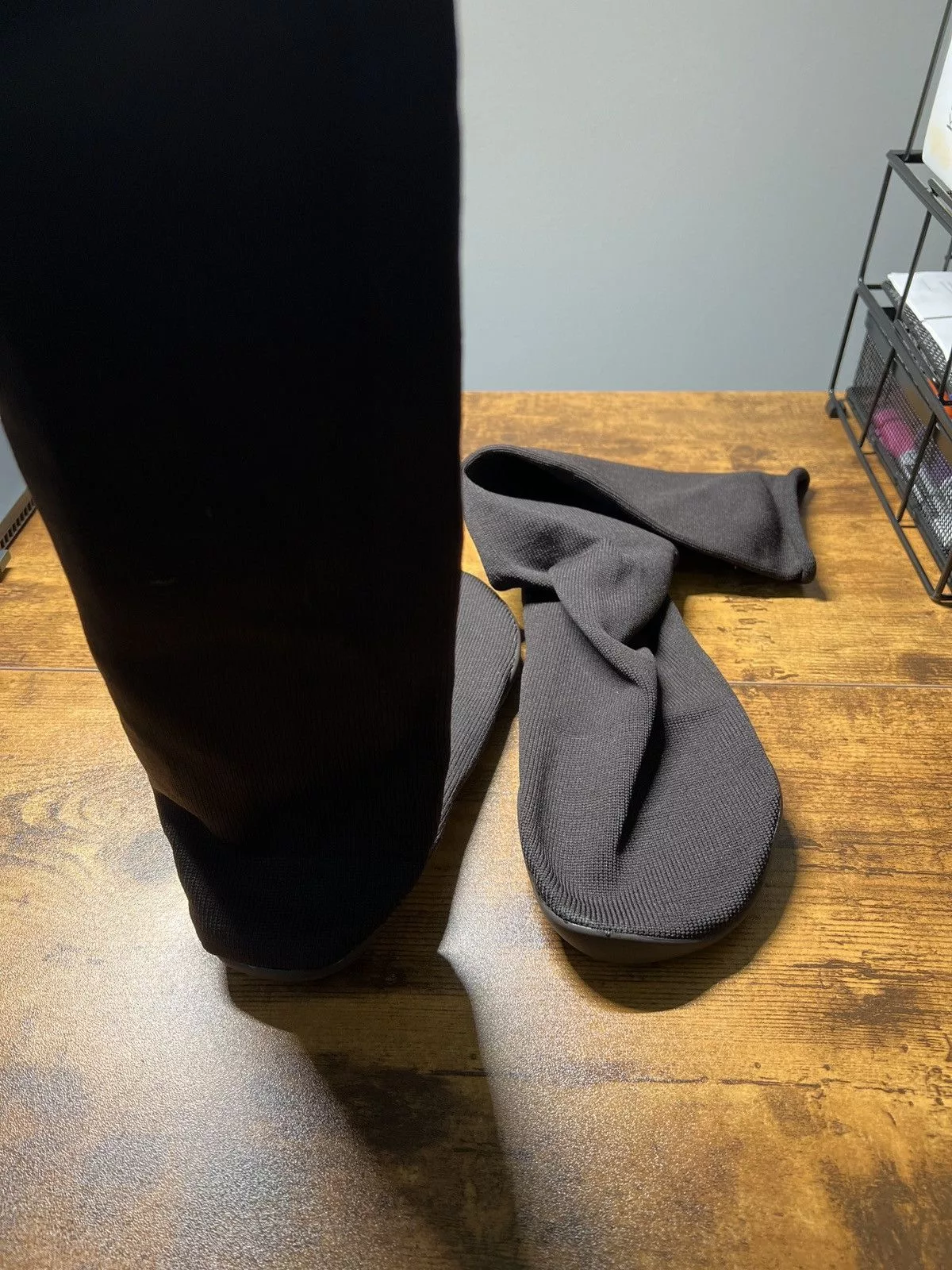 Yeezy Slip Ons Yeezy Pods Black