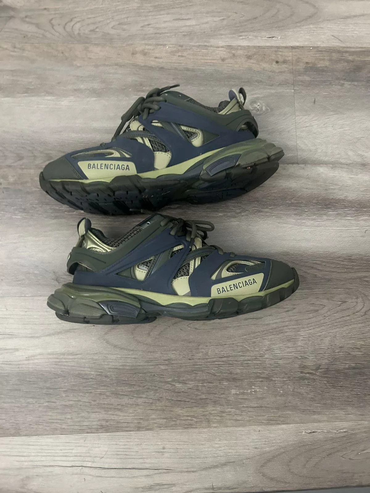 Balenciaga Low Top Sneakers balenciaga khaki Multi