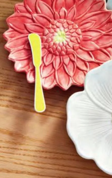 Monroe Enamel Spreader Yellow