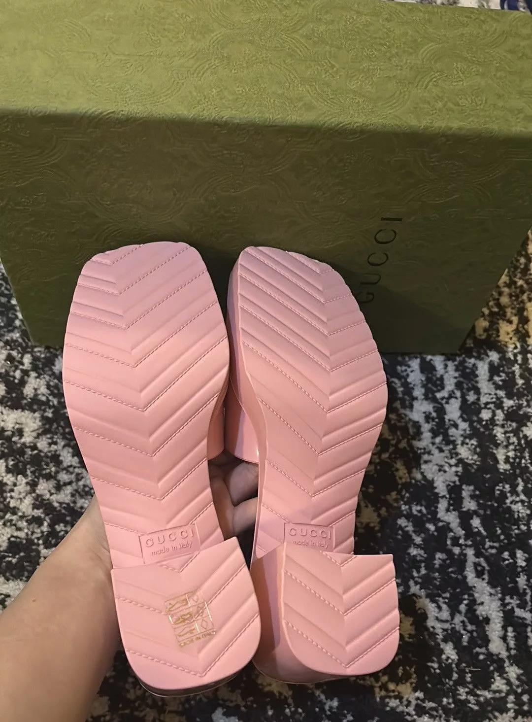 Gucci Sandals Gucci Rubber Logo Sandal Slipper Wild Rose size 37 Pink