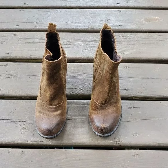 Born Boots Born Mireille Tobacco Brown Oiled Suede Platform Heels