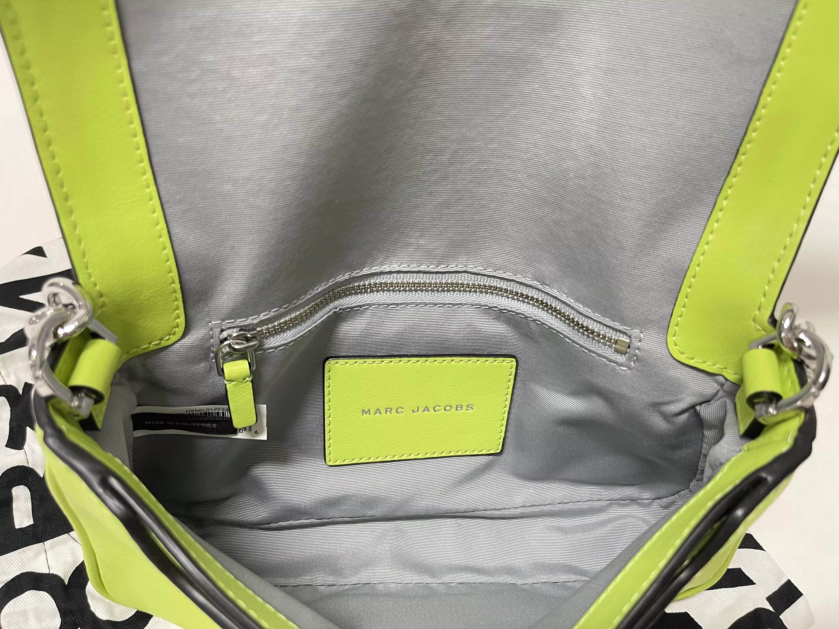 Marc Jacobs Shoulder Bags Marc Jacobs J Marc shoulder bag Green