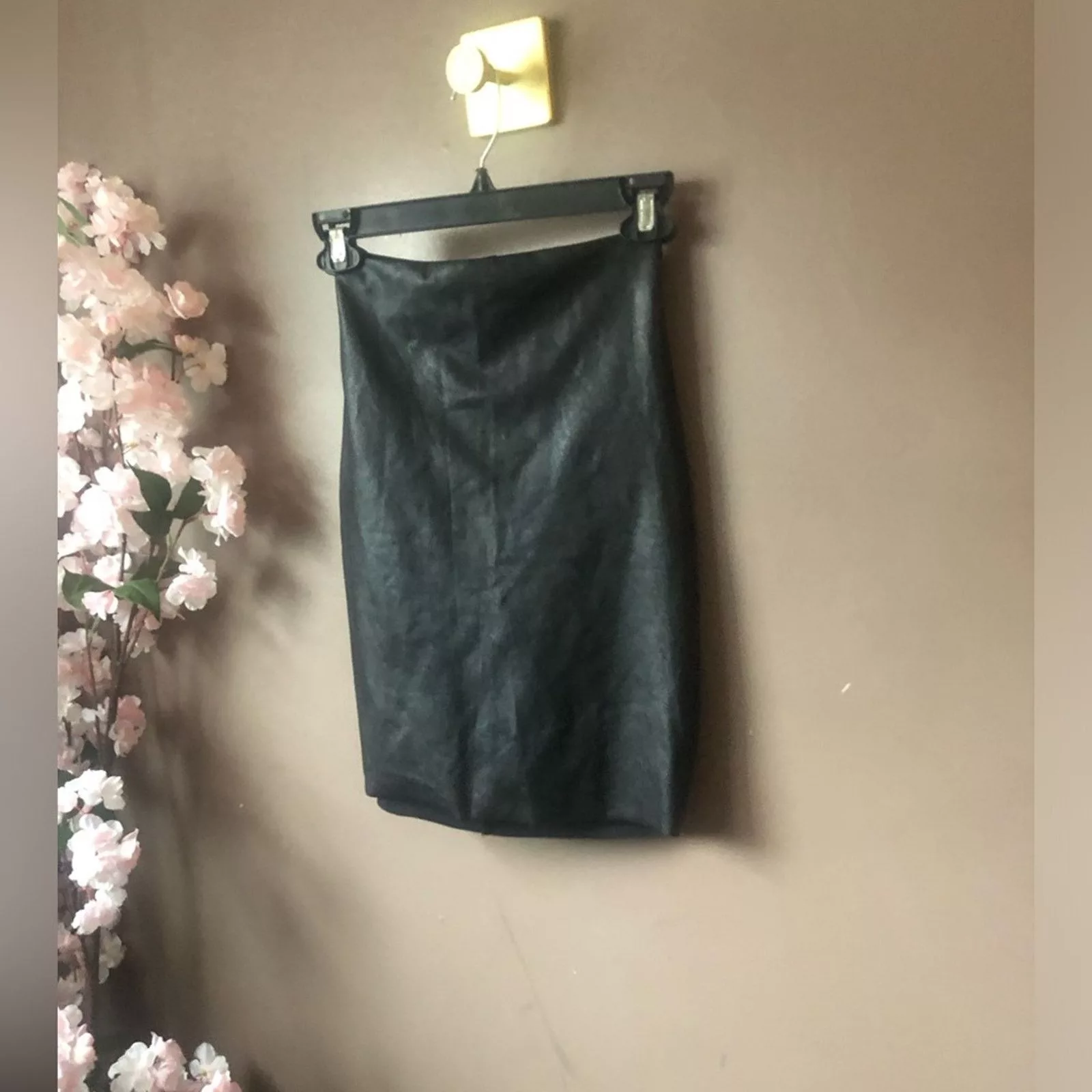 Commando Mini Skirts Commando Leather skirt with built in body shaper shorts. Black