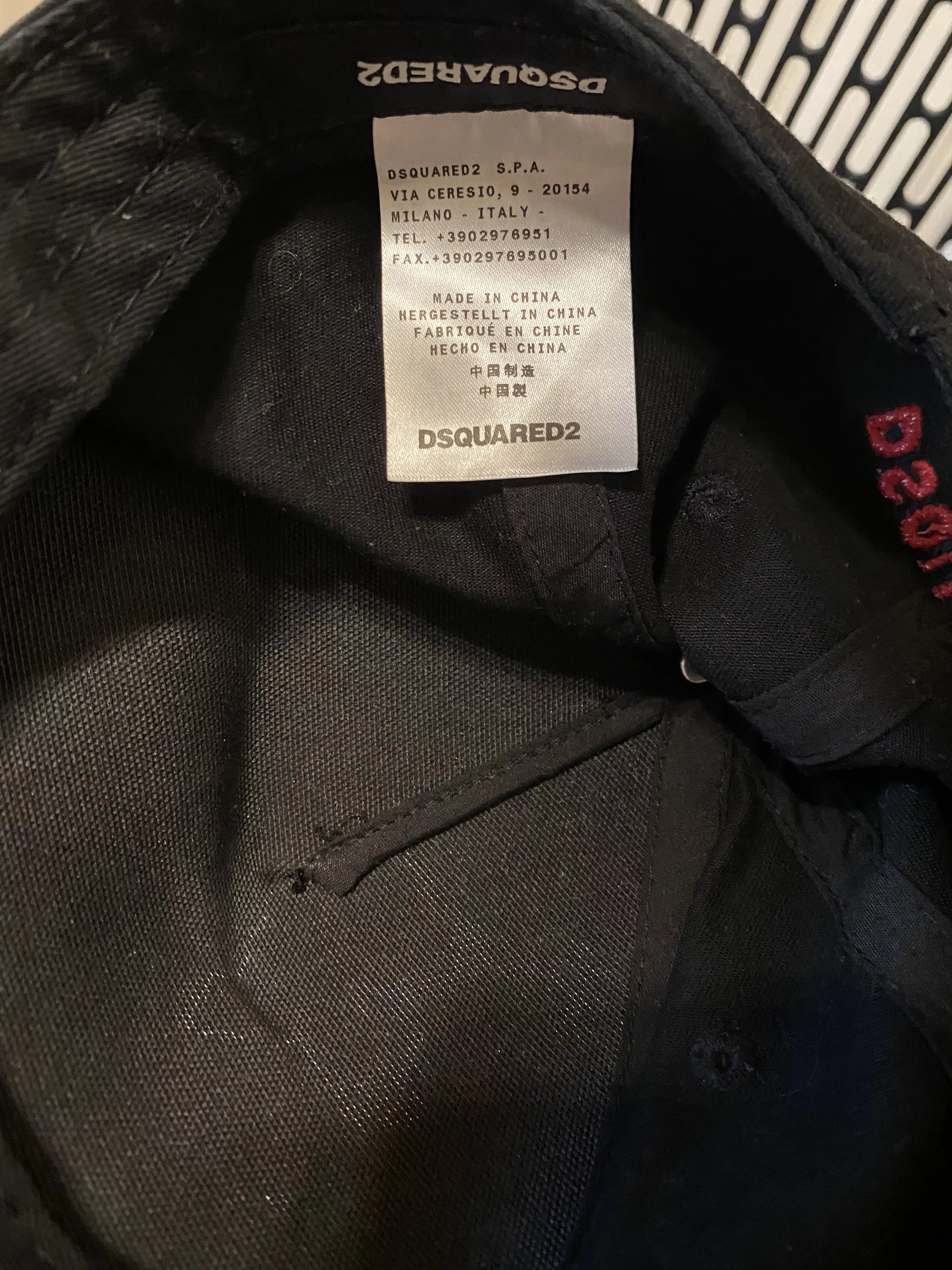 Dsquared2 Hats DSQ2 Cap Maple Leaf Black Red Dsquared2