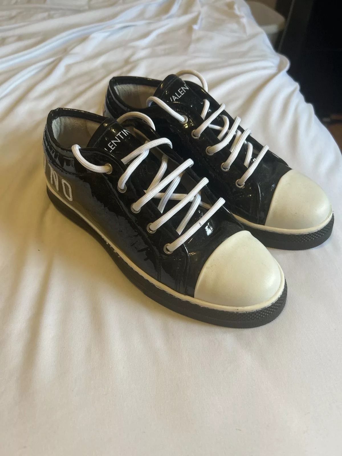 Valentino Hi Top Sneakers Valentino sneaker Black