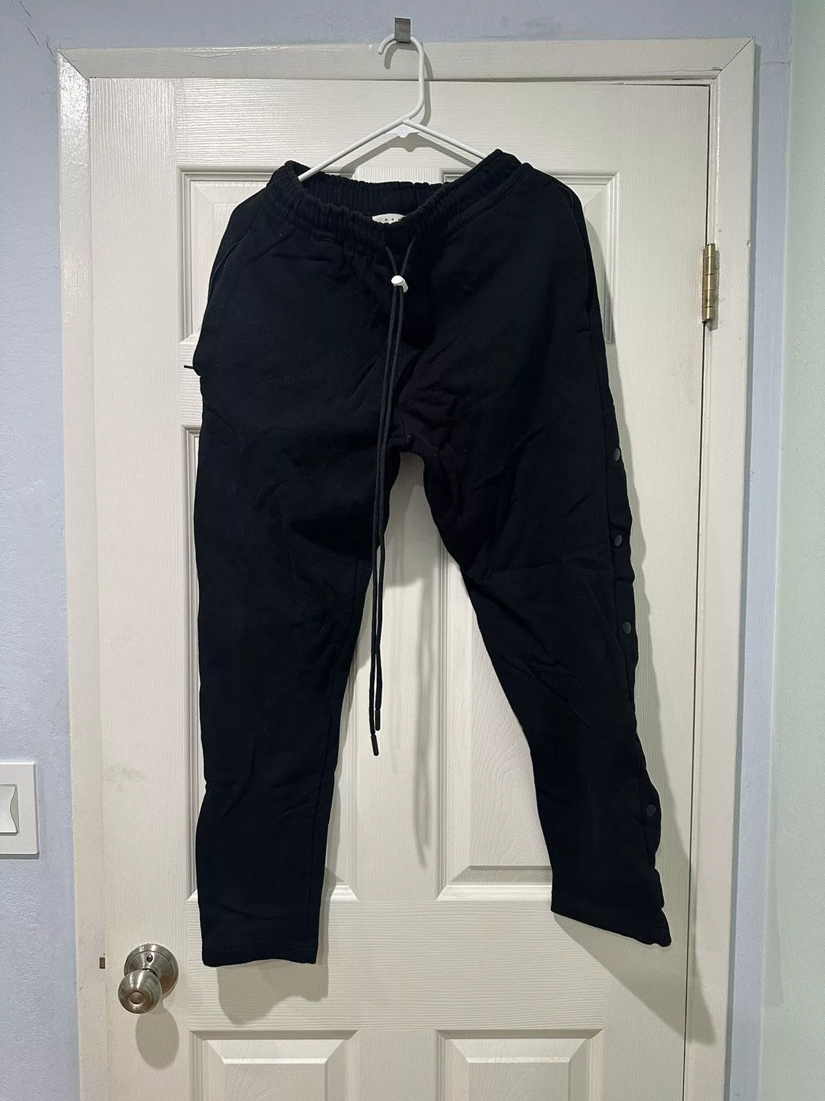 MNML Sweatpants Joggers MNML Black snap sweatpants