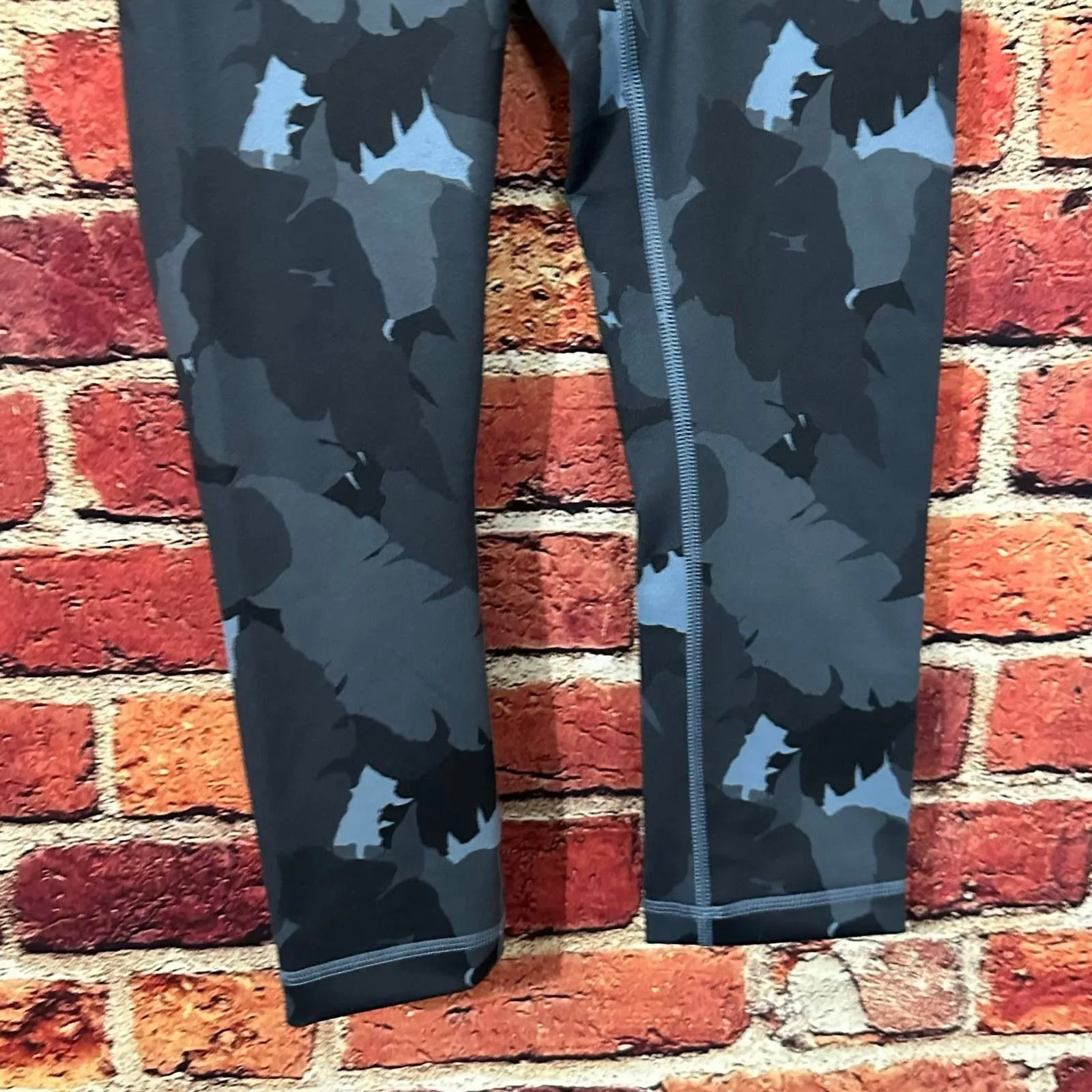 lululemon leggings size 4 Black