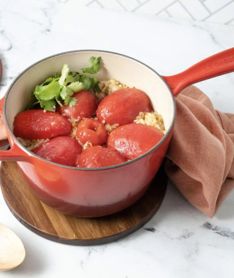 2.25 qt Signature Saucepan - Cerise