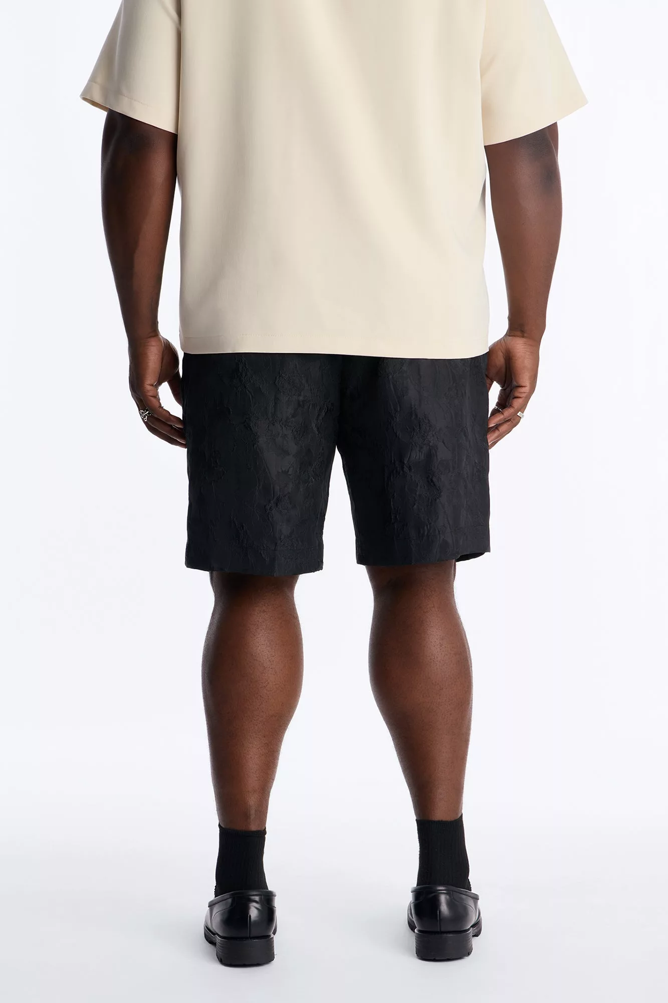 Straight Rose Mirage Short - Black