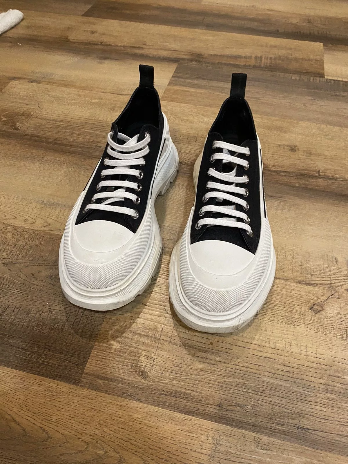 Alexander McQueen Boots Alexander Mcqueen TreadSlick Sneaker Black
