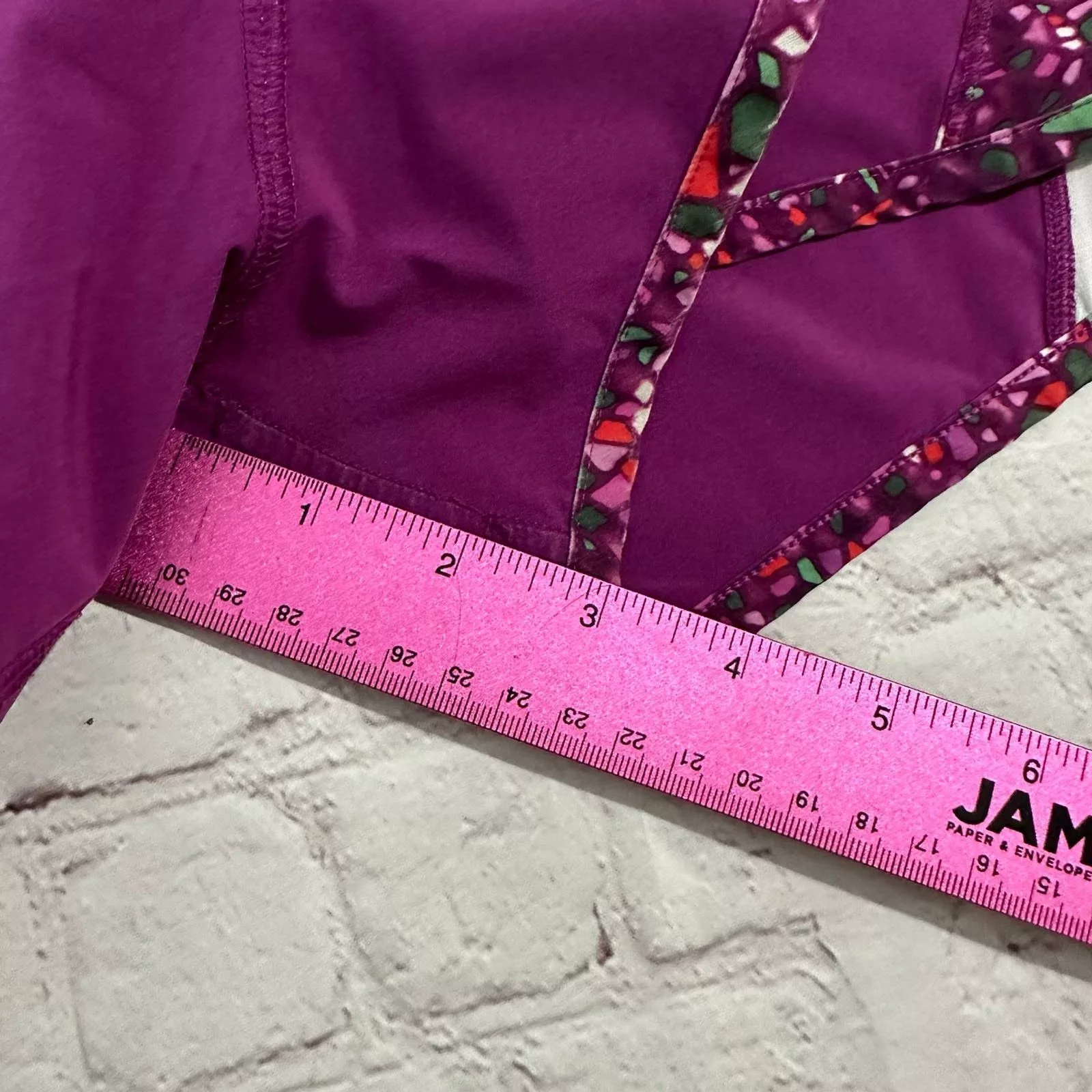 lululemon shorts size 6 Purple