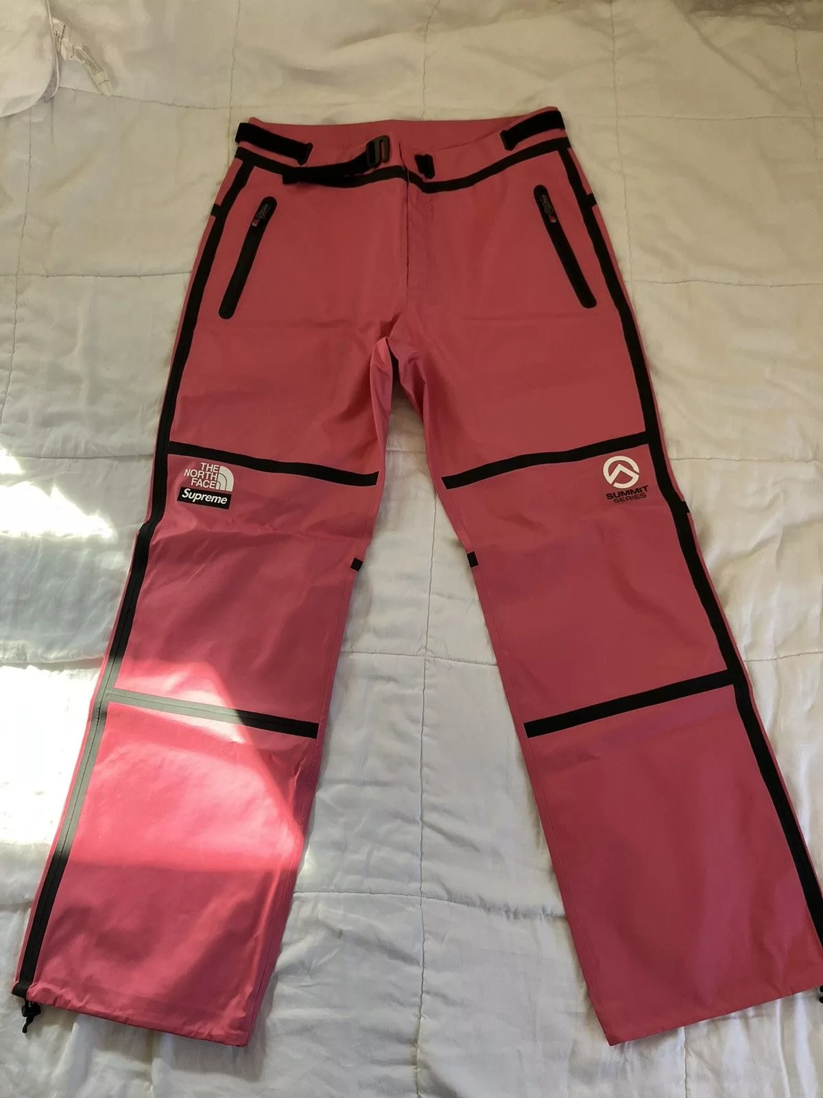 Supreme Casual Pants Supreme × The North Face Supreme x The North Face Outer Tape Seam Pant Pink