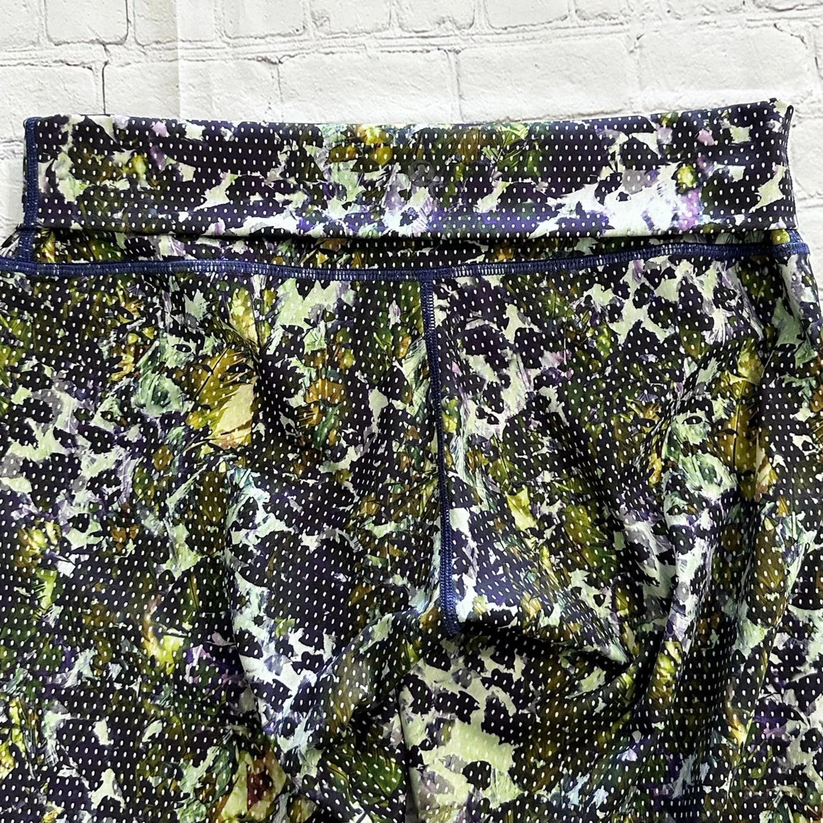 lululemon leggings size 8 Green